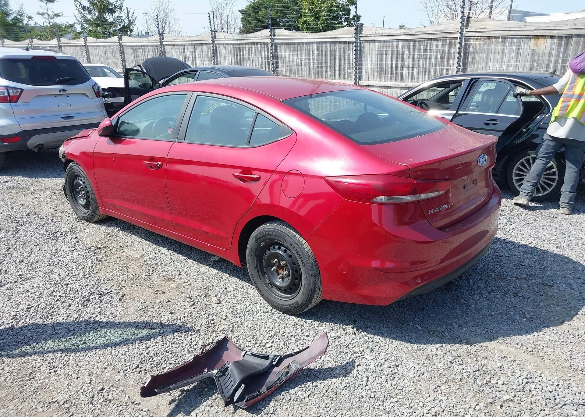 2017 HYUNDAI elantra se