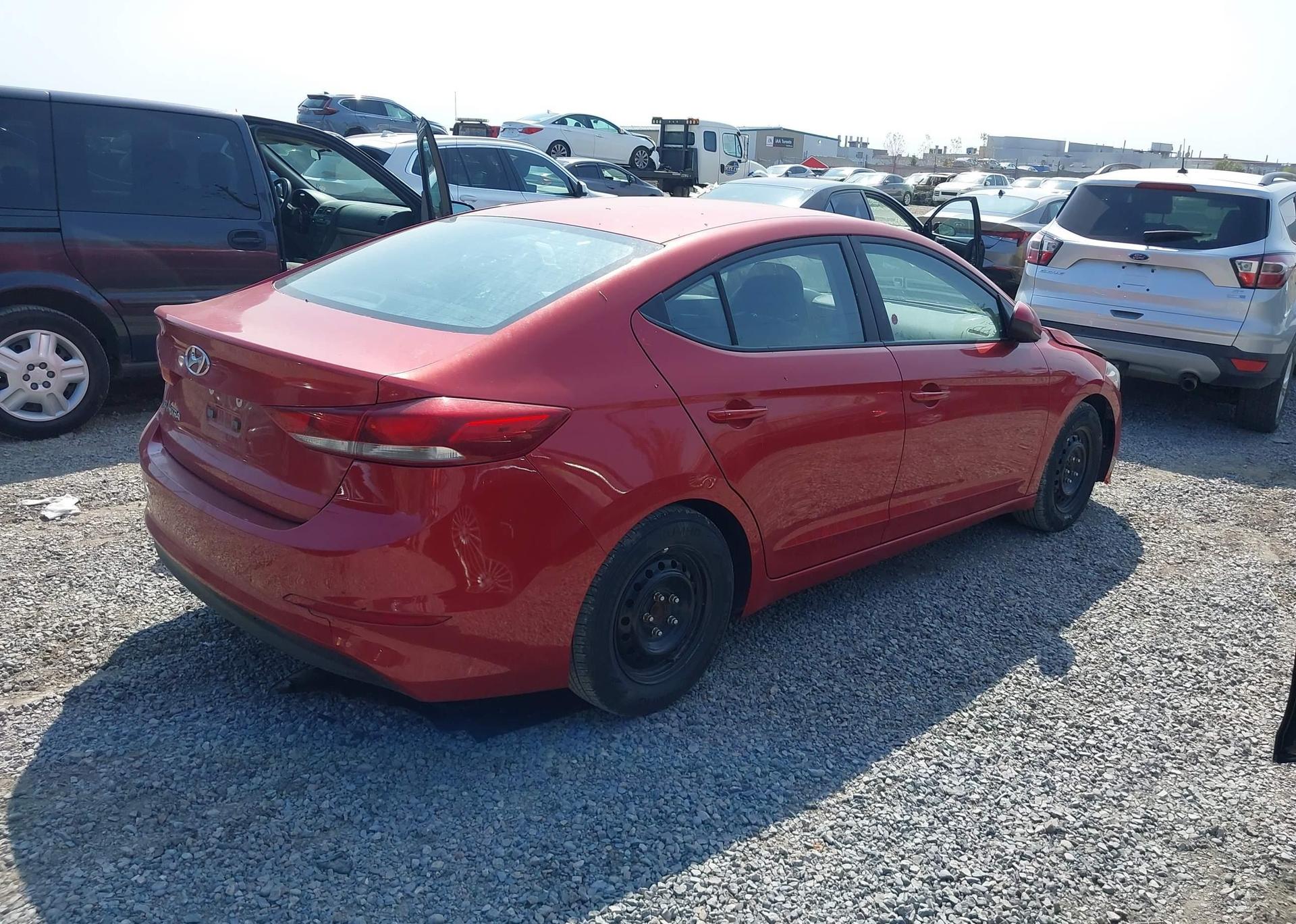 2017 HYUNDAI elantra se