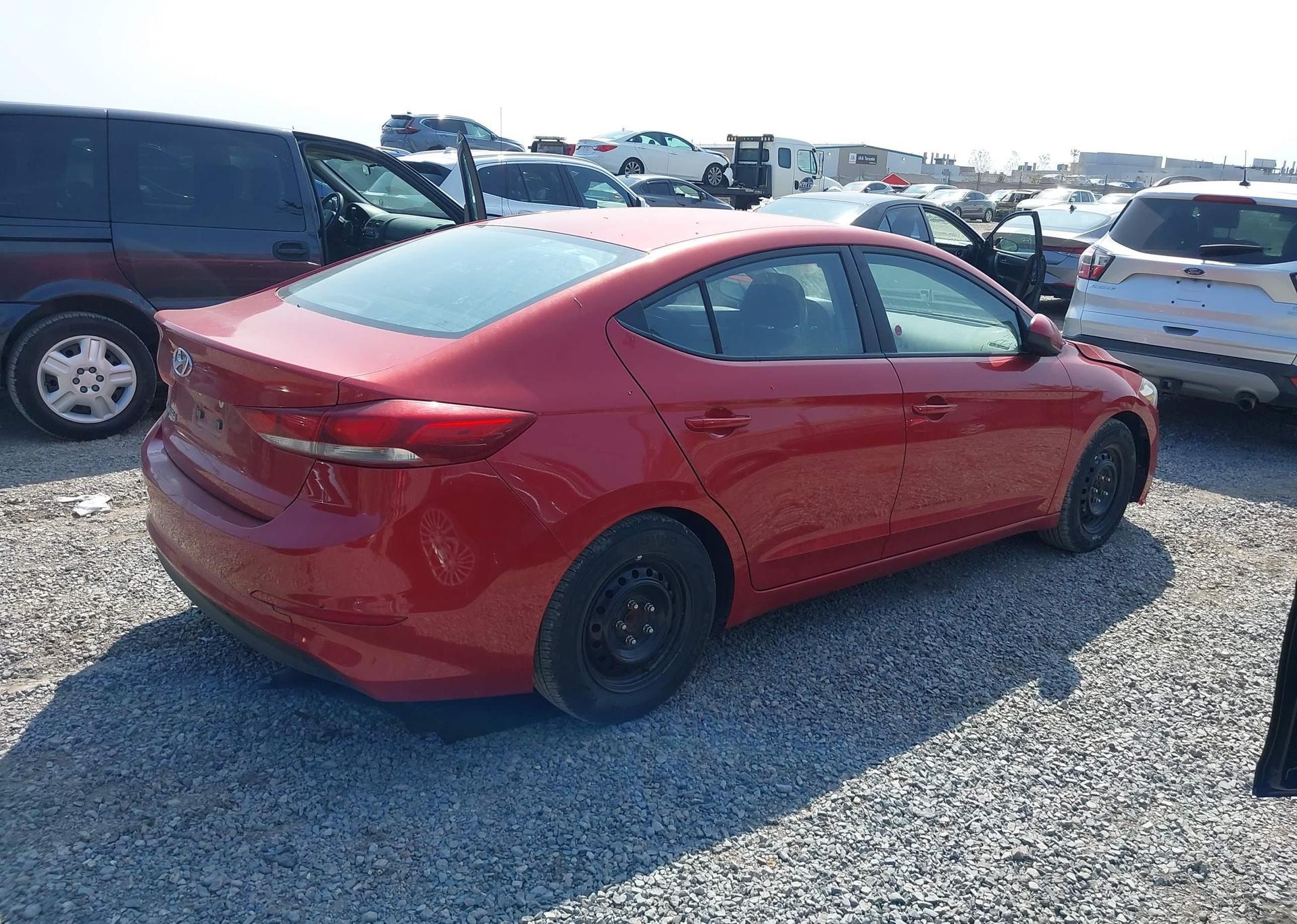 2017 HYUNDAI elantra se