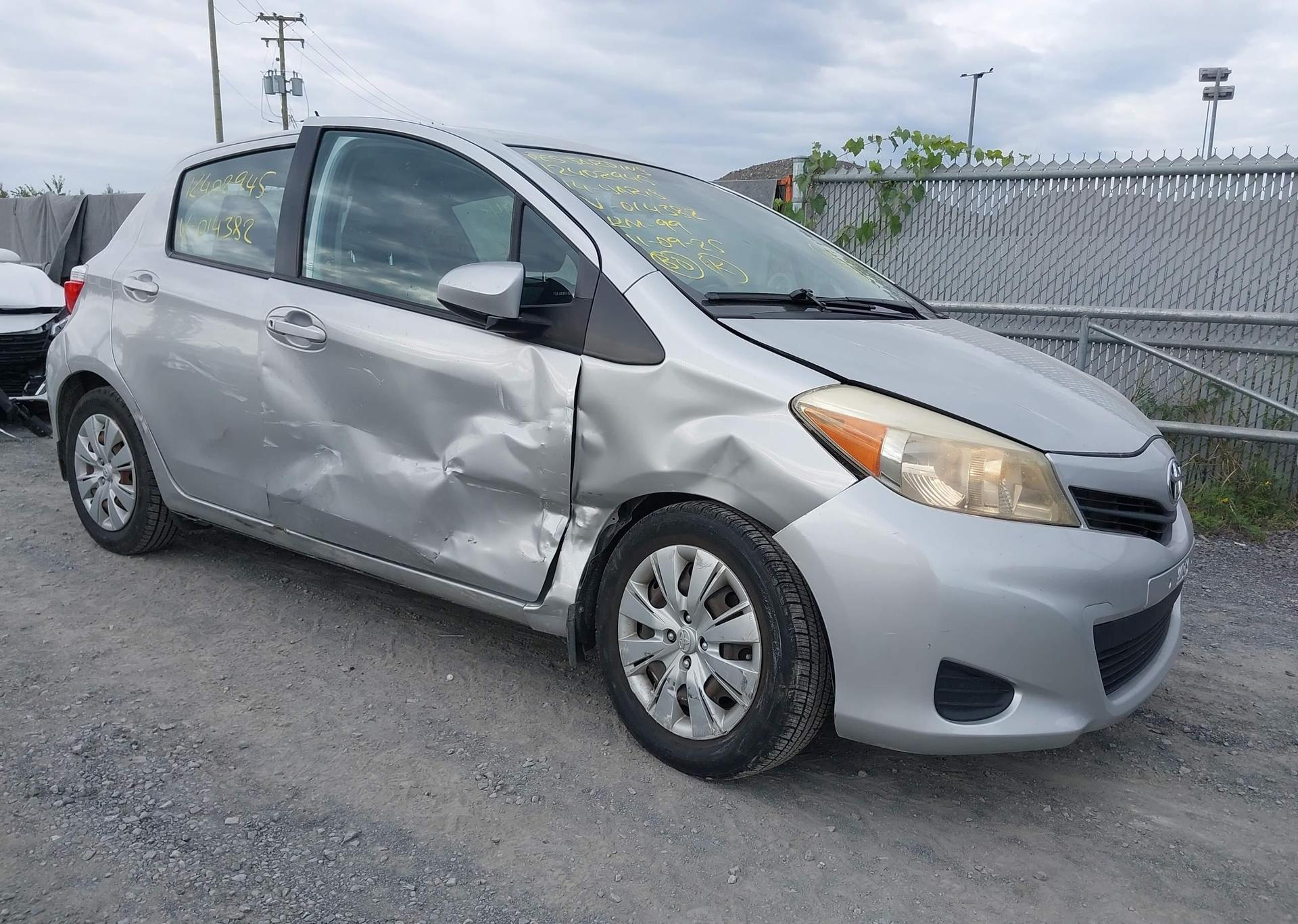 2014 TOYOTA YARIS