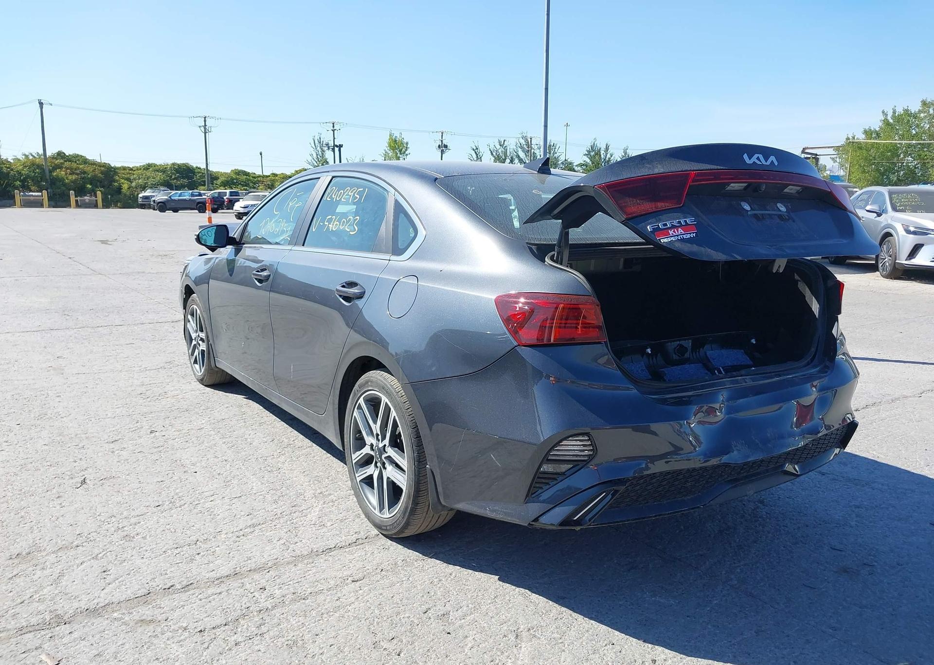 2023 KIA FORTE EX