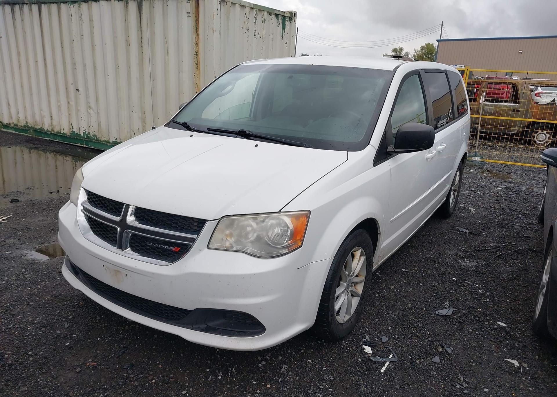 2014 DODGE GRAND CARAVAN SE