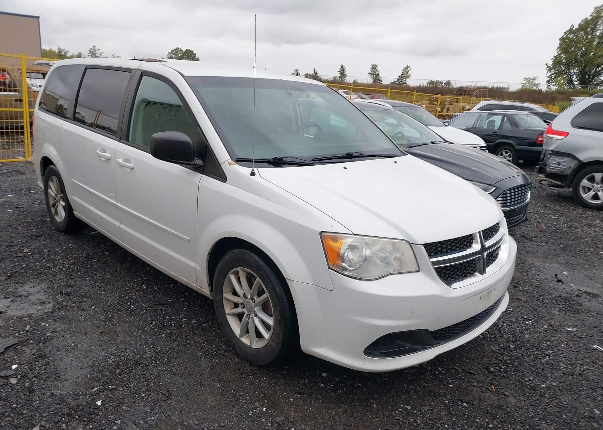 2014 DODGE GRAND CARAVAN SE