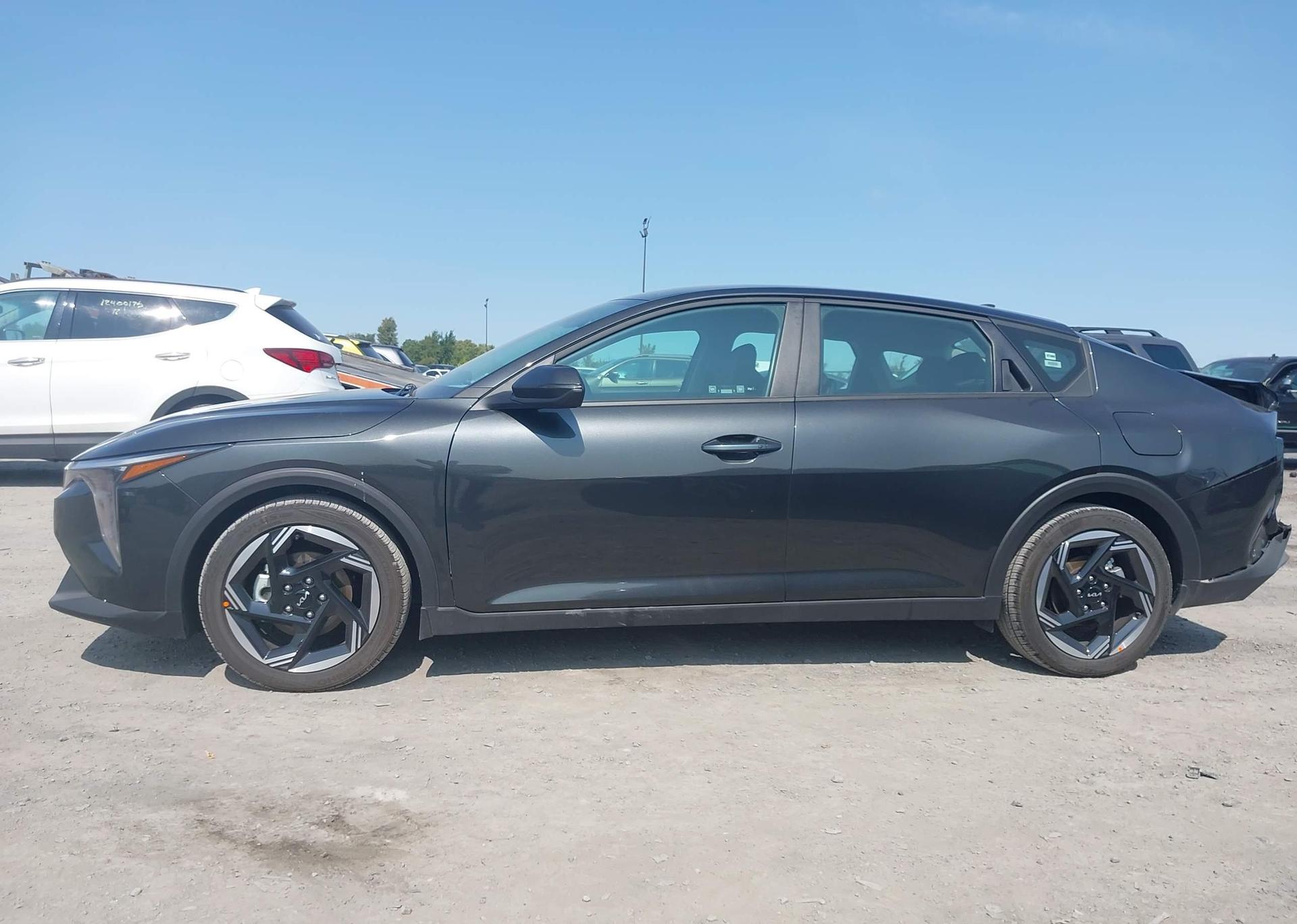 2025 KIA K4 EX