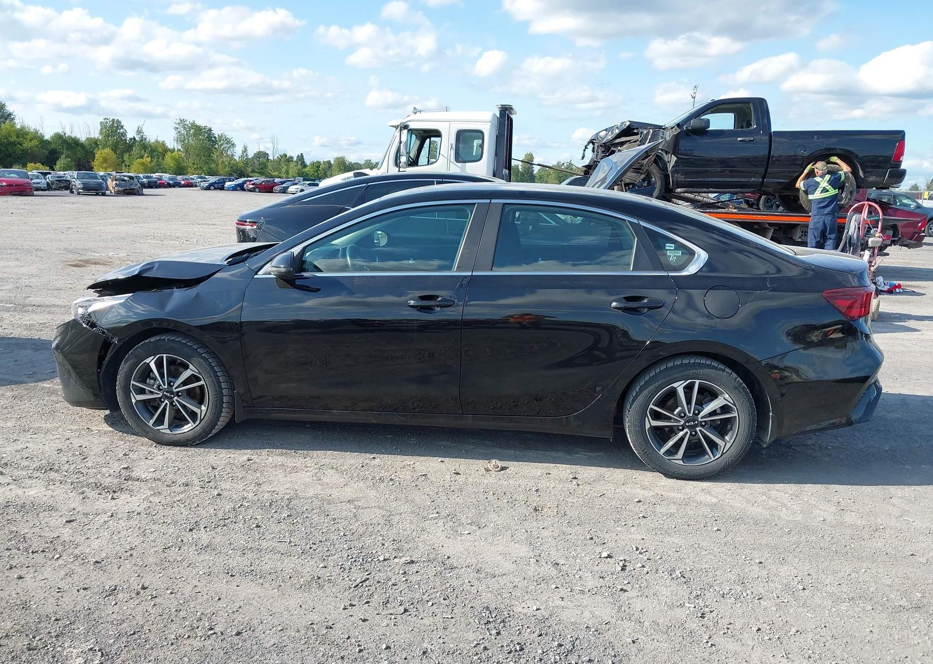 2024 KIA FORTE EX