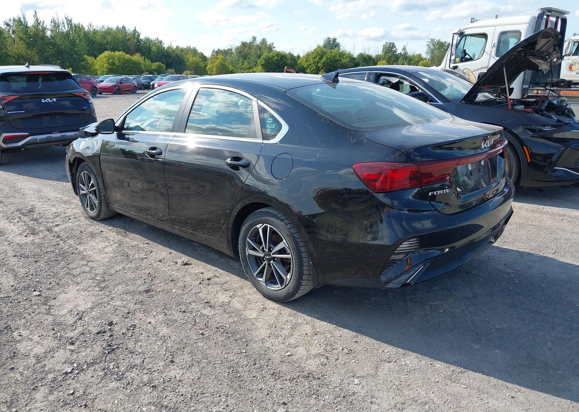 2024 KIA FORTE EX