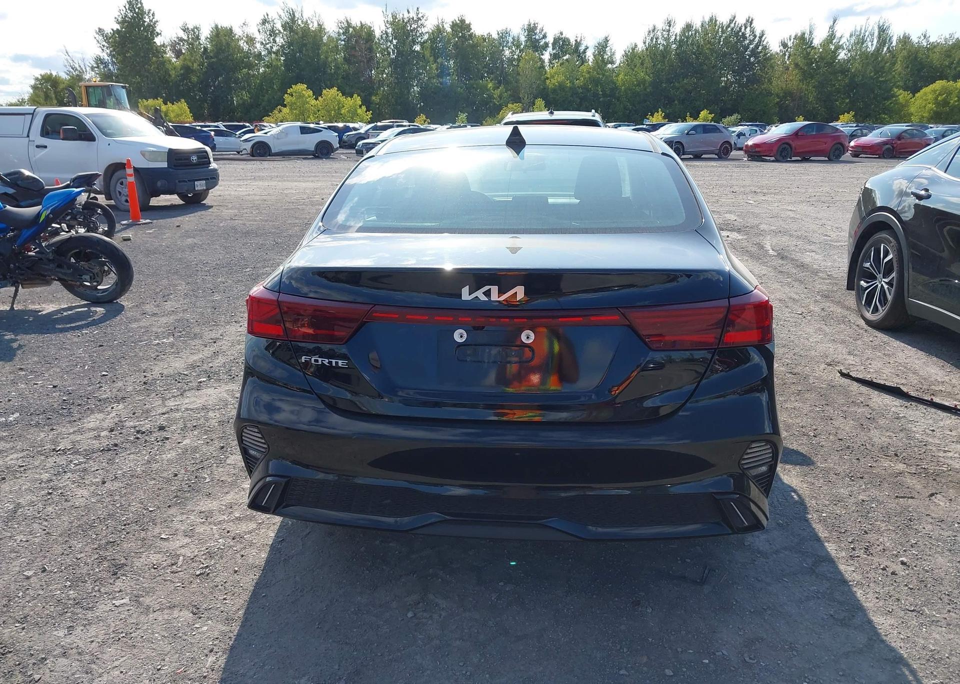 2024 KIA FORTE EX