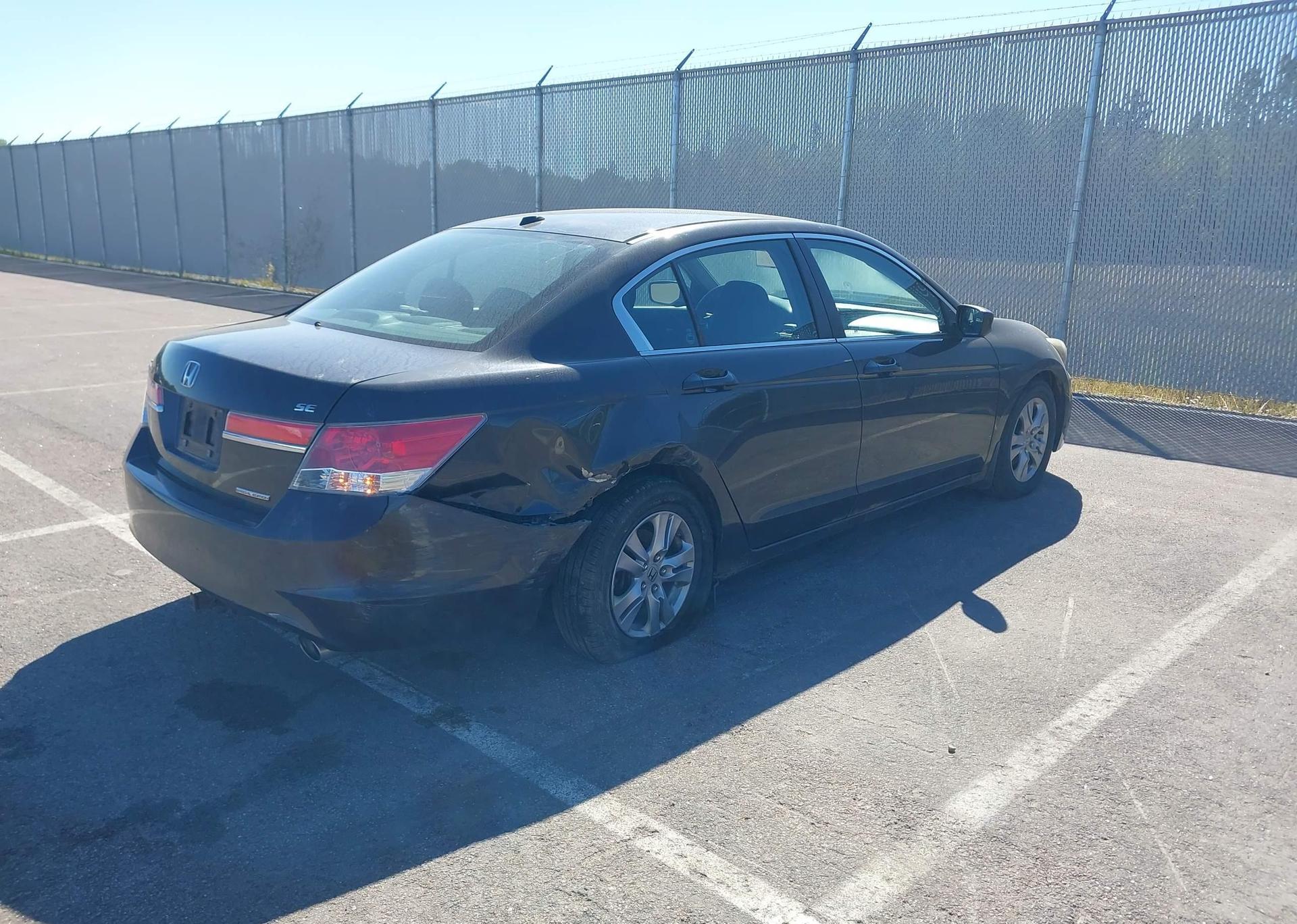 2012 HONDA ACCORD SE