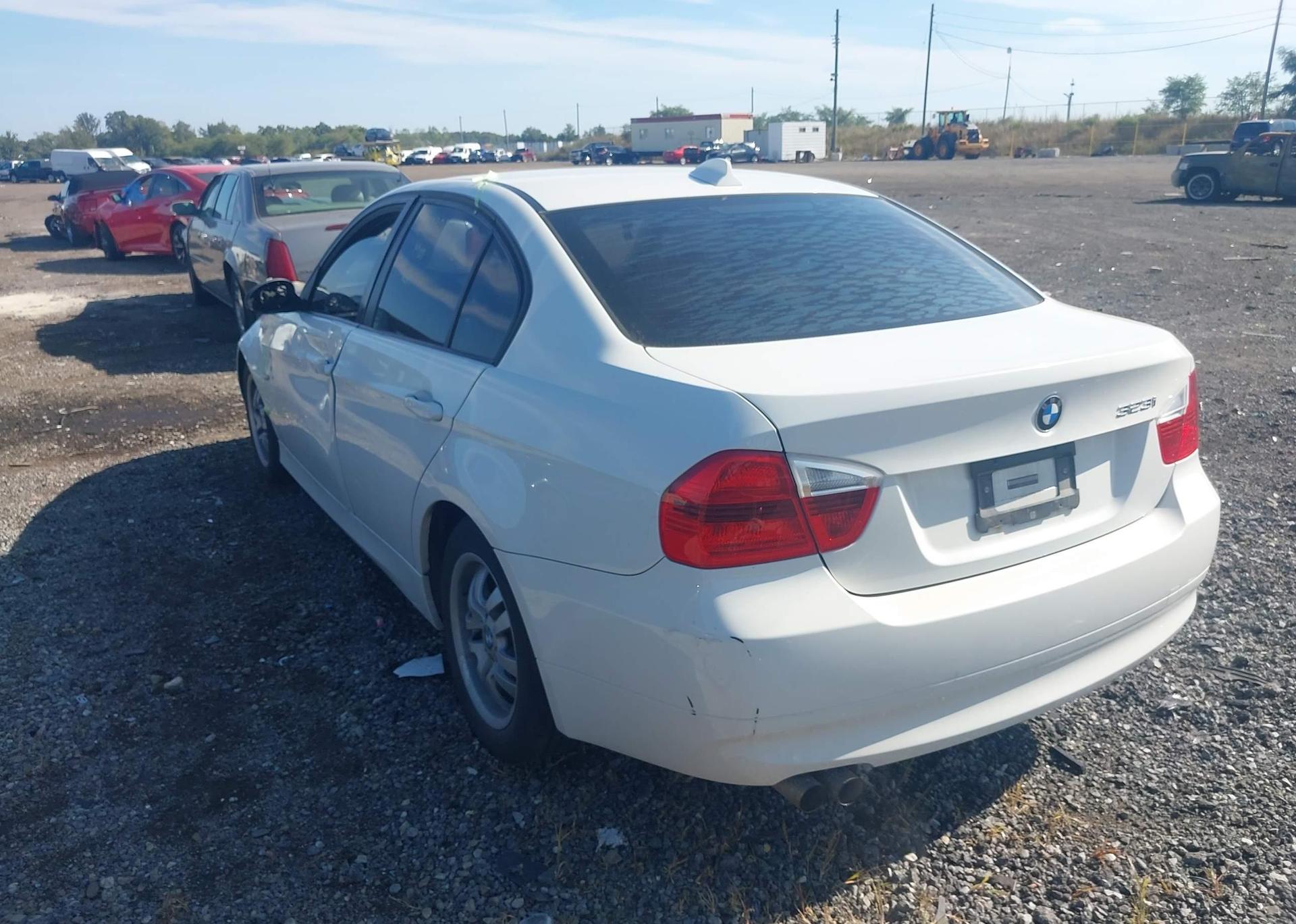 2007 BMW 323 I
