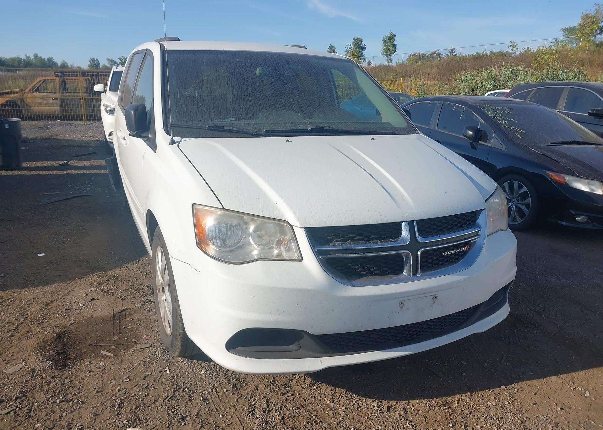 2016 DODGE GRAND CARAVAN SE