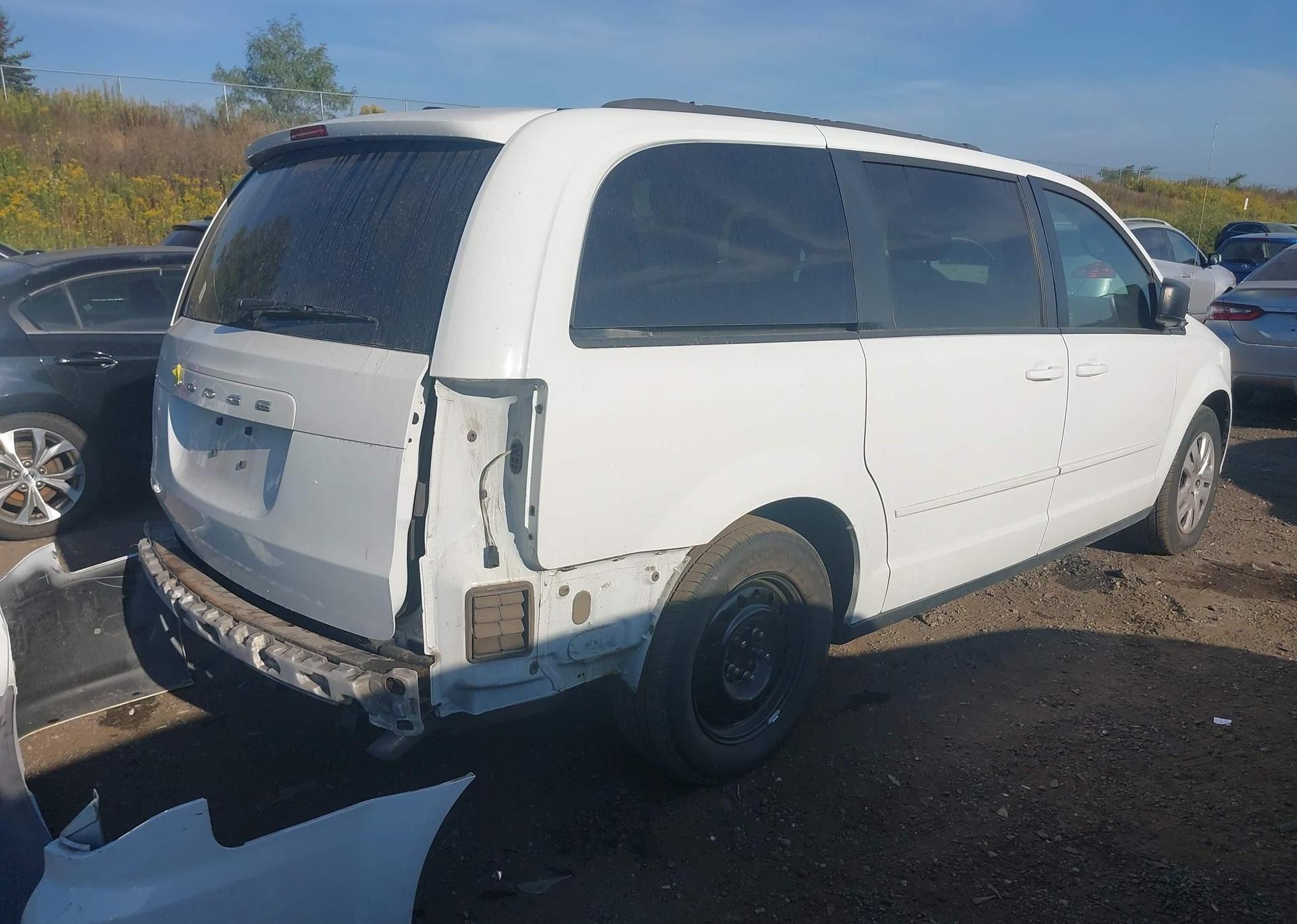 2016 DODGE GRAND CARAVAN SE