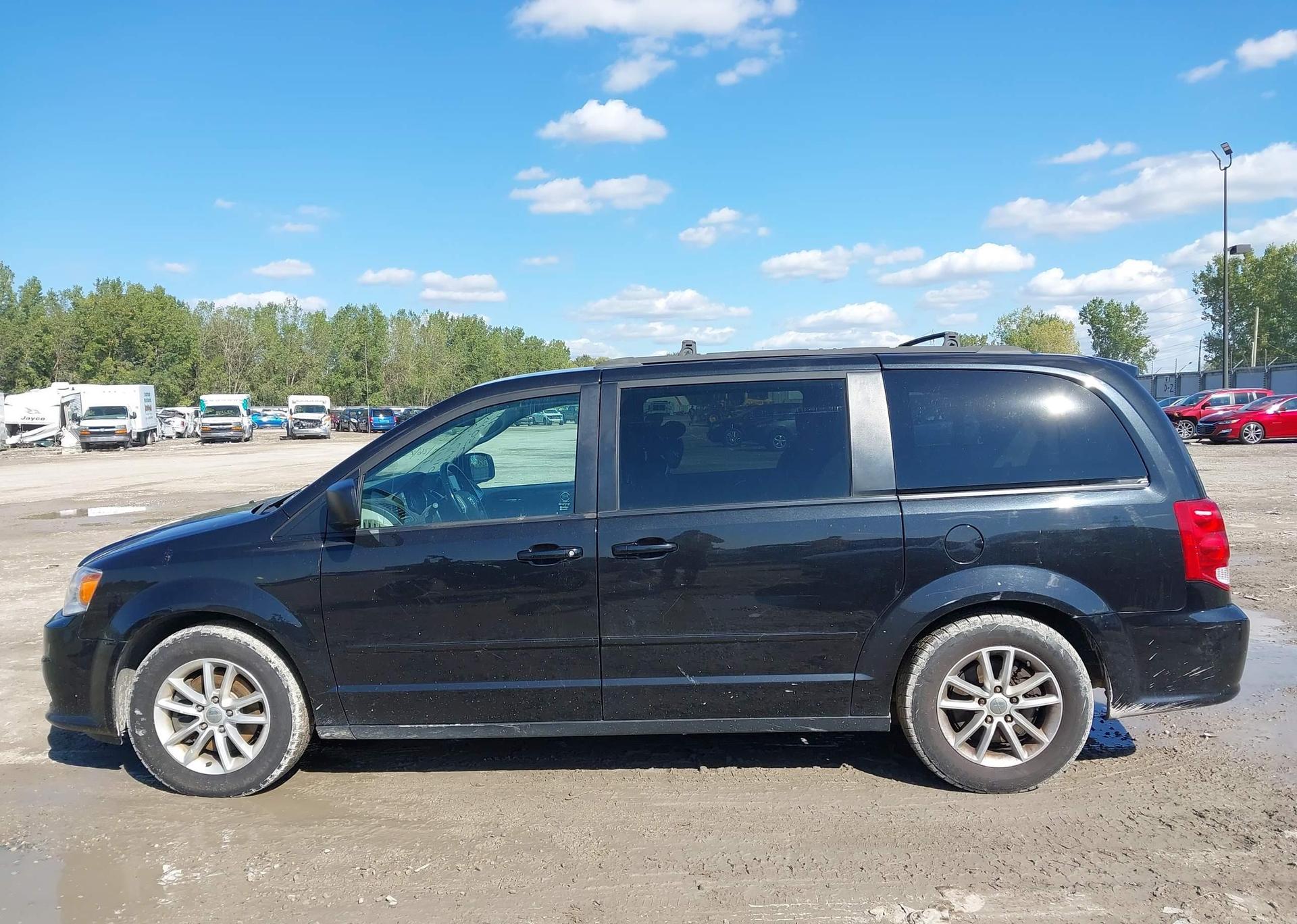 2016 DODGE GRAND CARAVAN SE