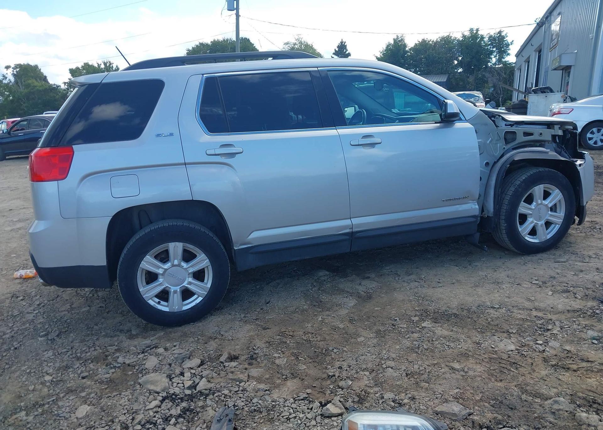 2014 GMC TERRAIN SLE-2