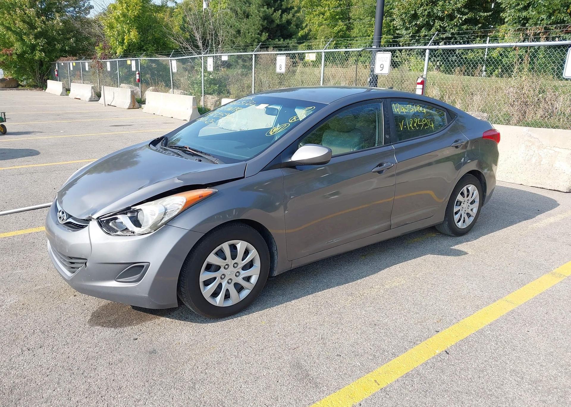 2012 HYUNDAI ELANTRA