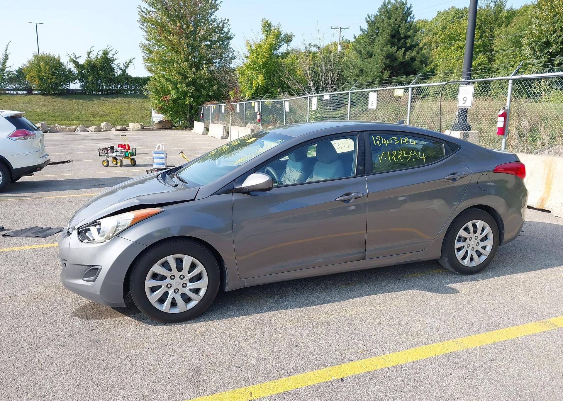 2012 HYUNDAI ELANTRA