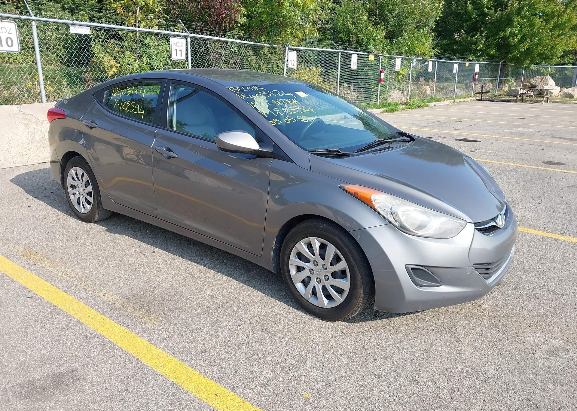 2012 HYUNDAI ELANTRA