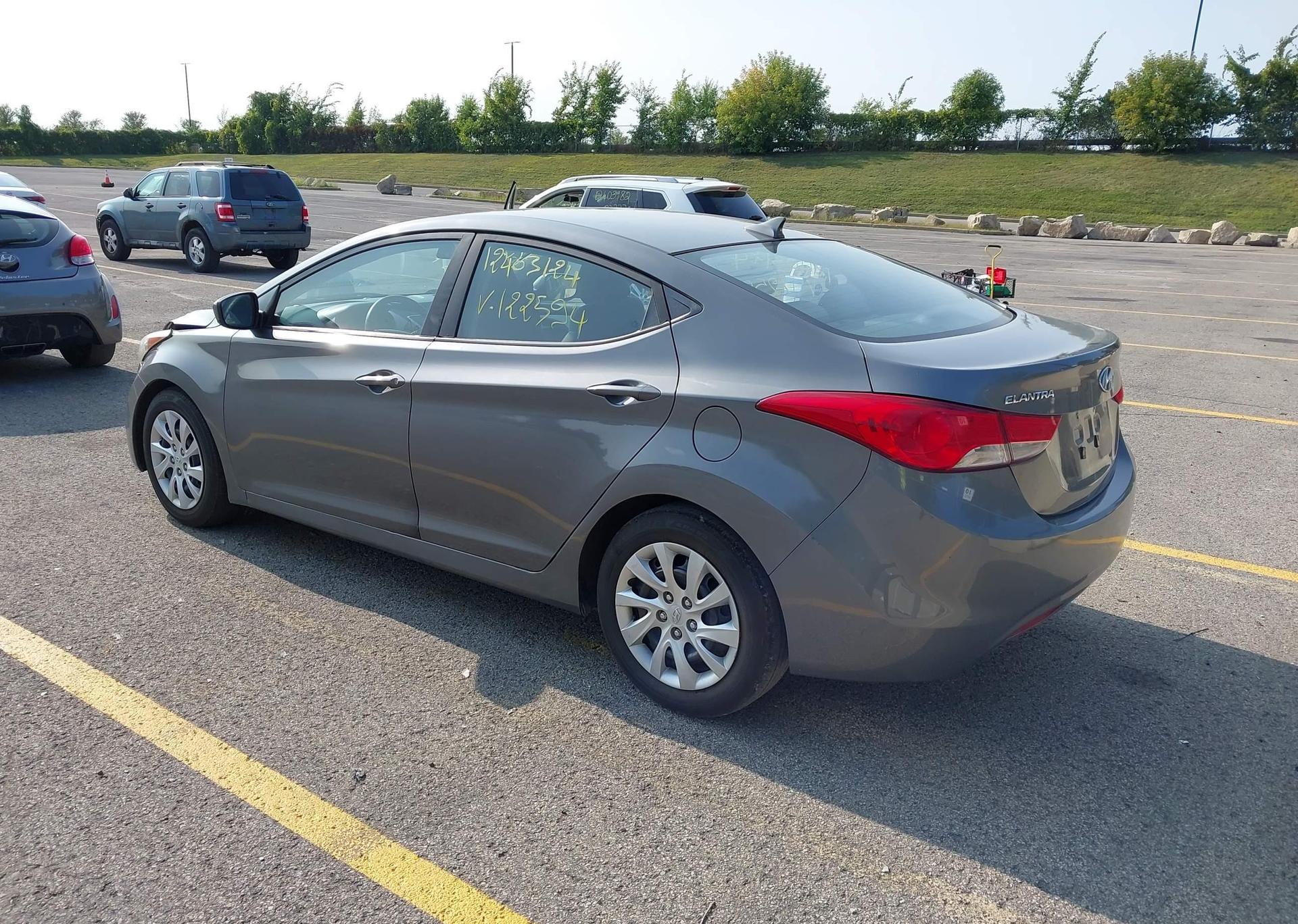 2012 HYUNDAI ELANTRA