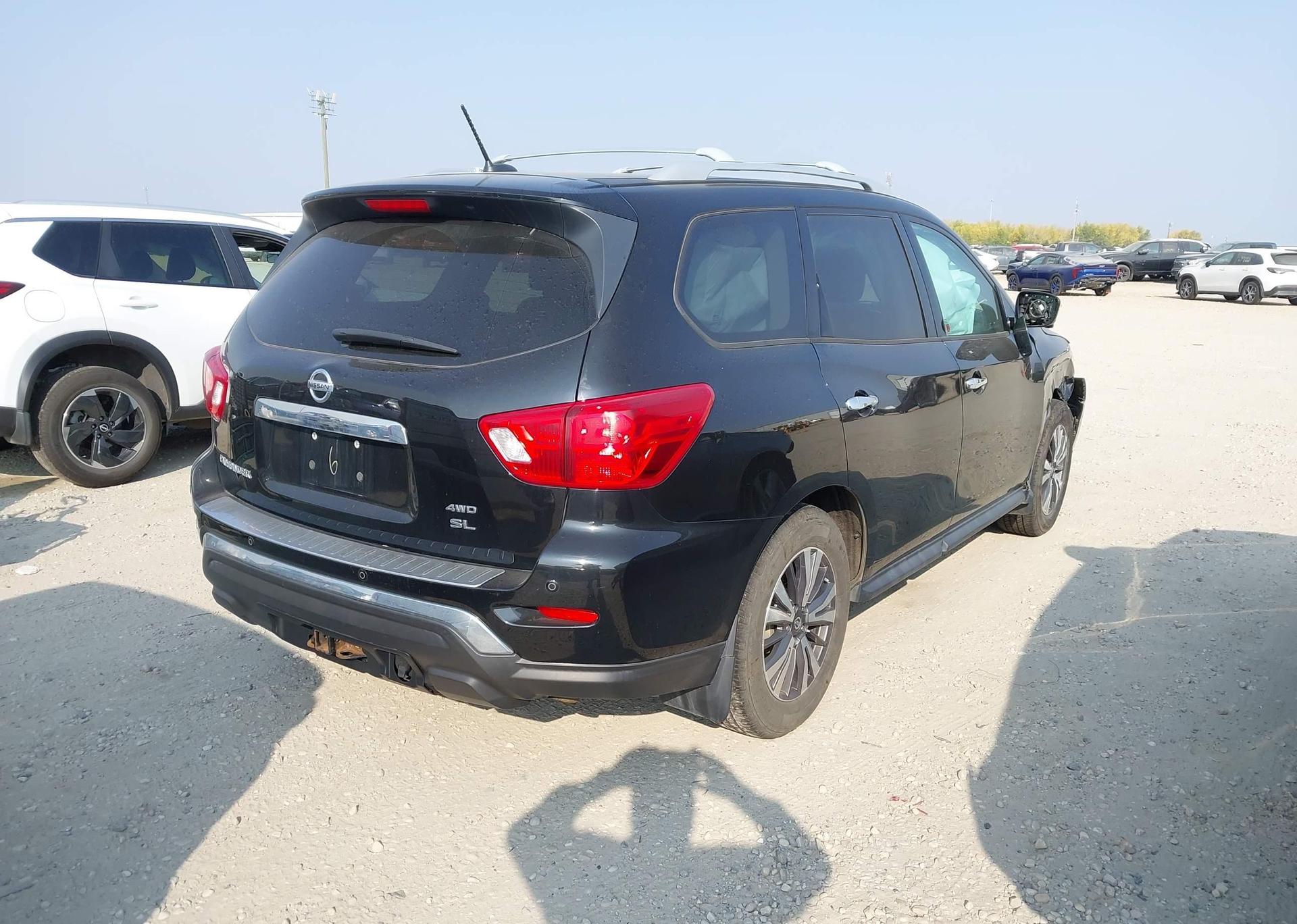 2017 NISSAN PATHFINDER PLATINUM