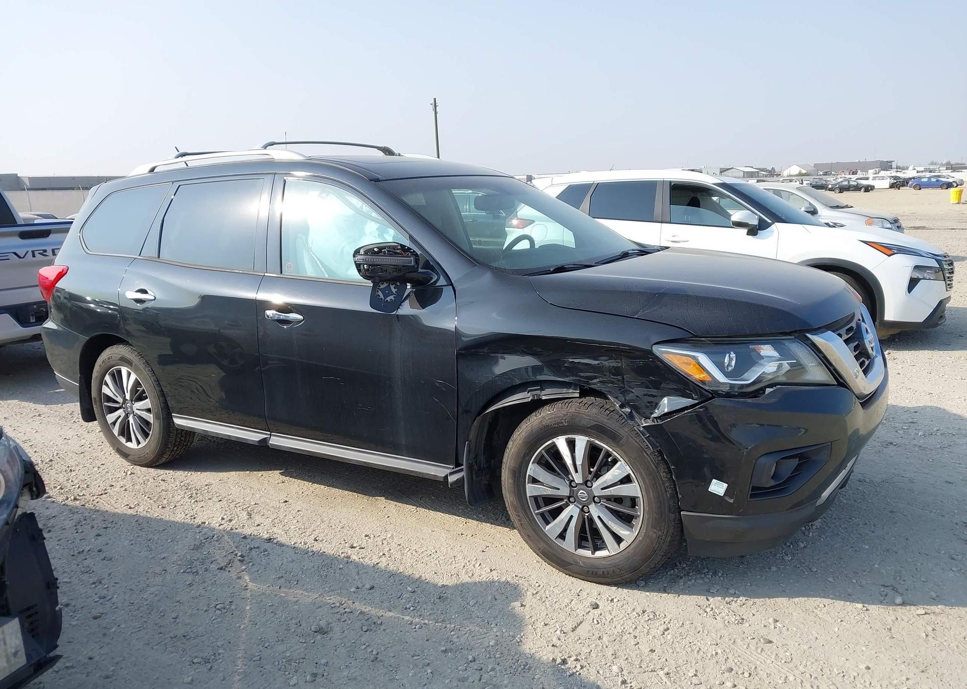2017 NISSAN PATHFINDER PLATINUM