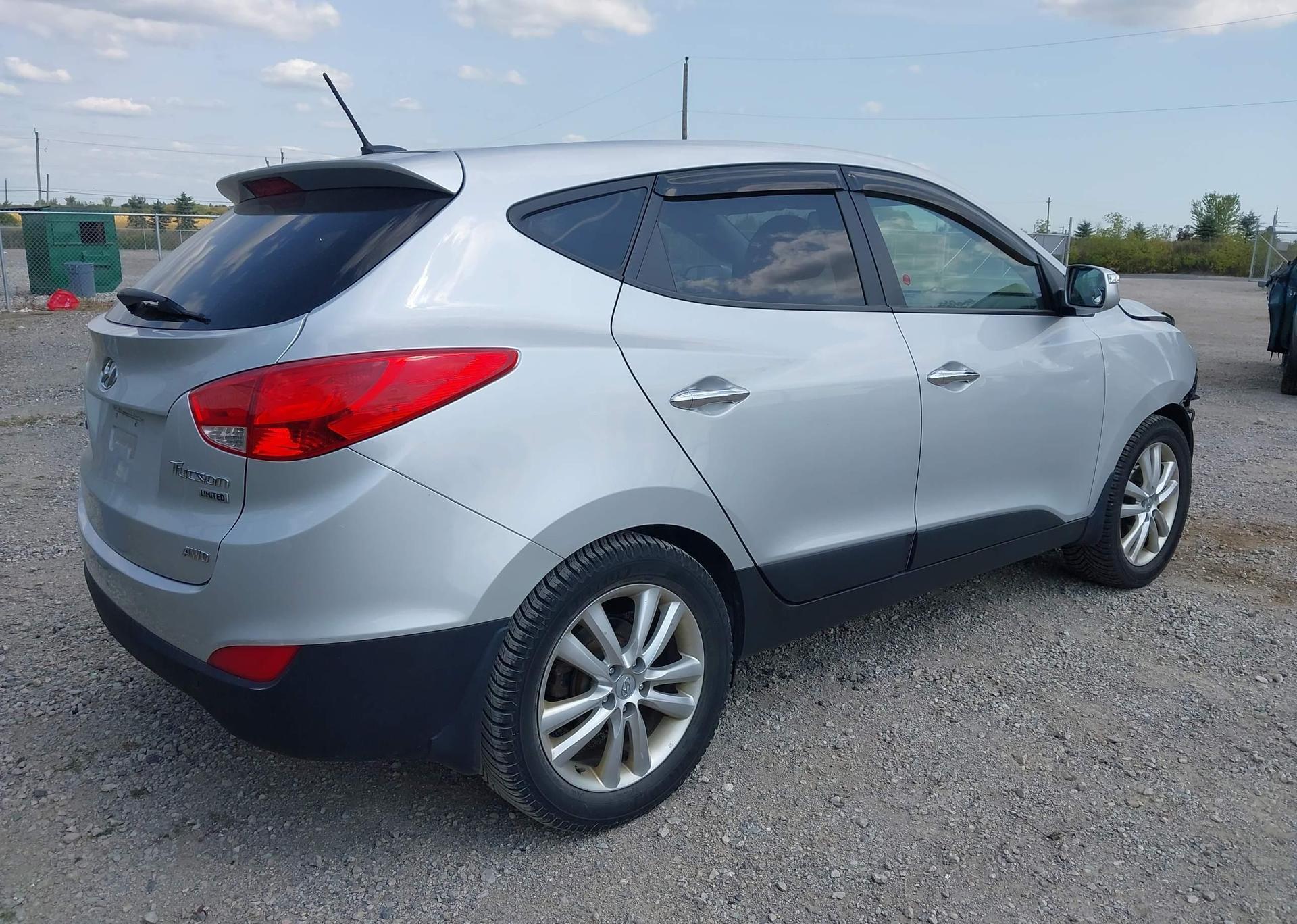 2011 HYUNDAI TUCSON GLS
