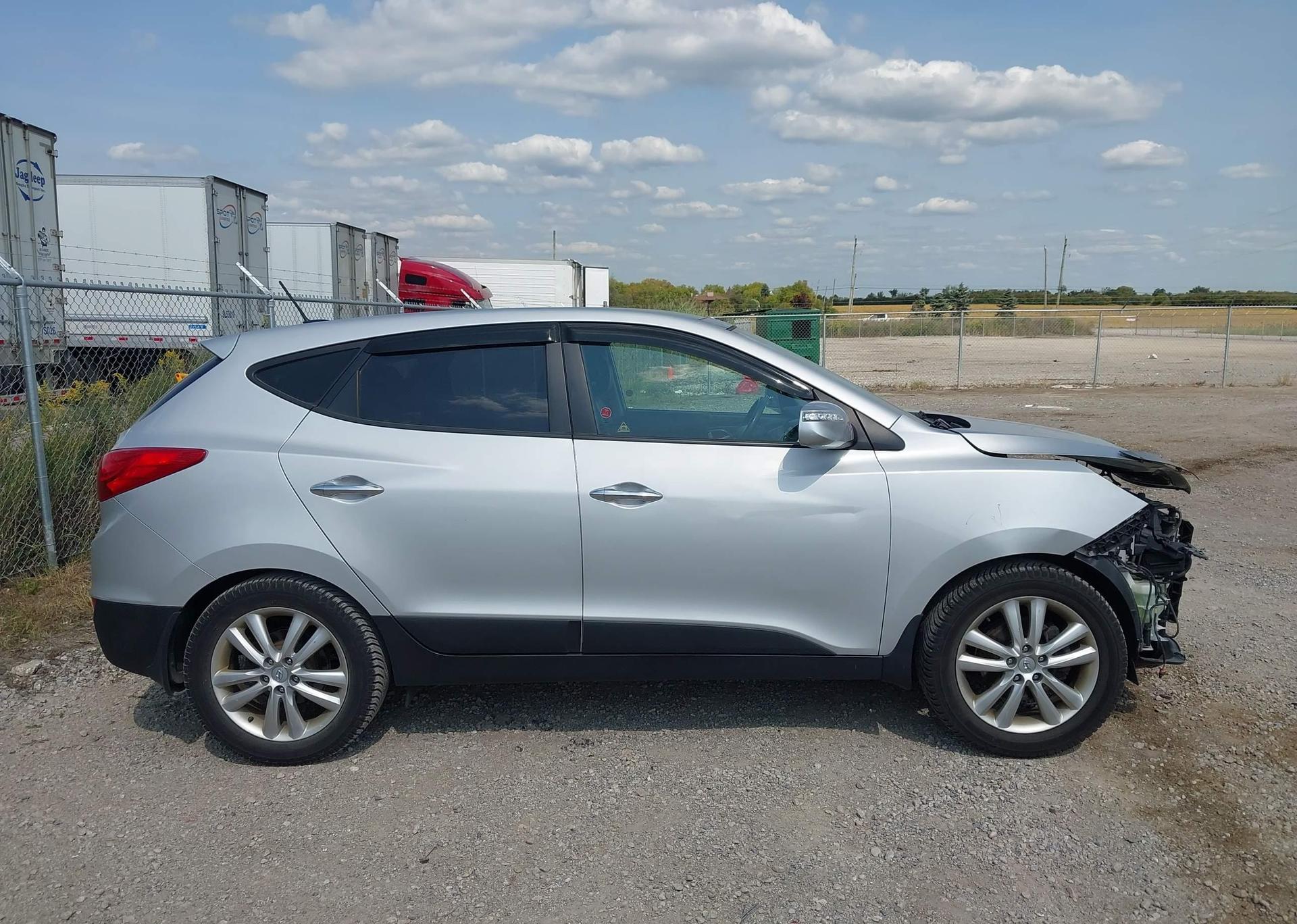 2011 HYUNDAI TUCSON GLS