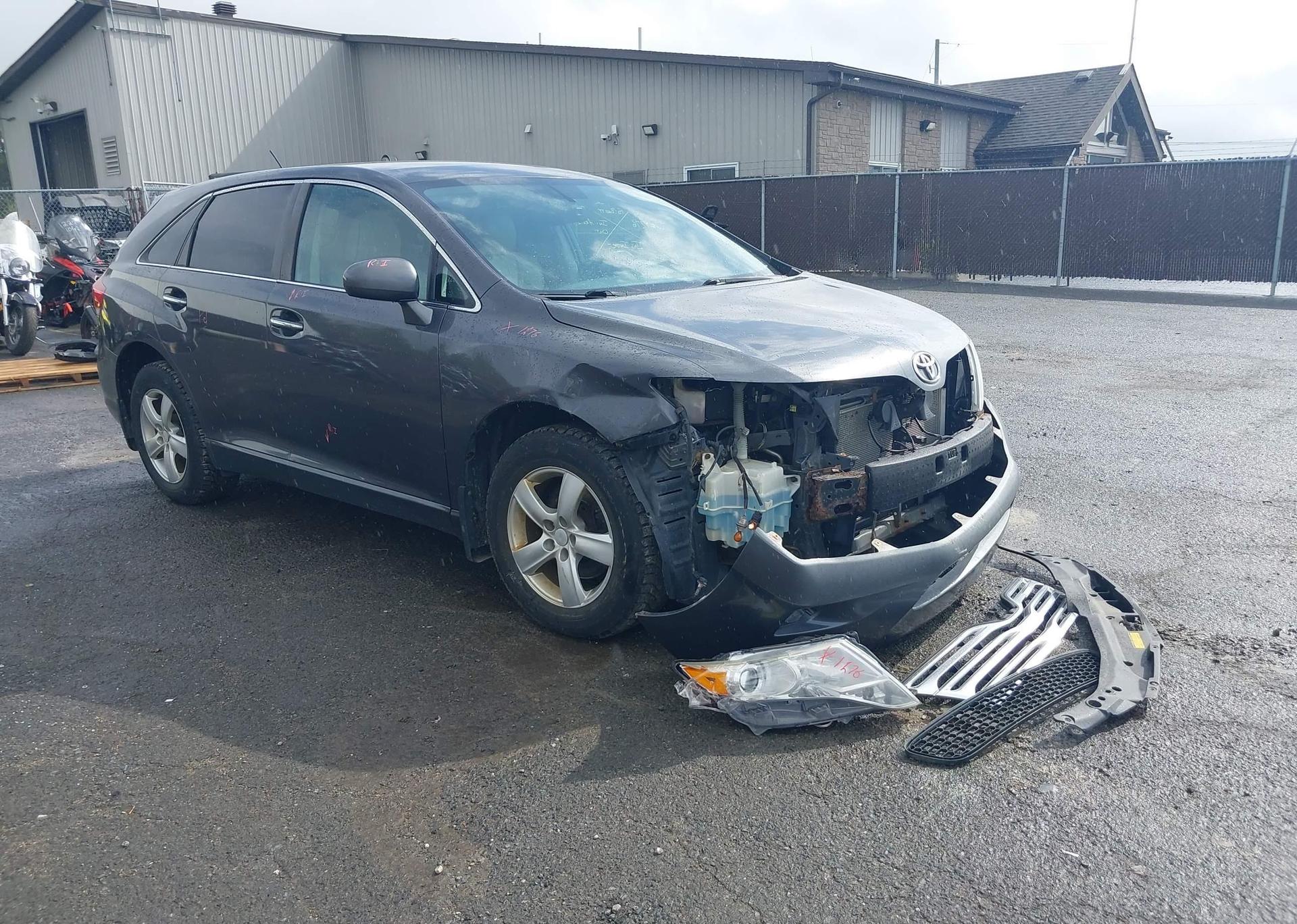 2011 TOYOTA VENZA