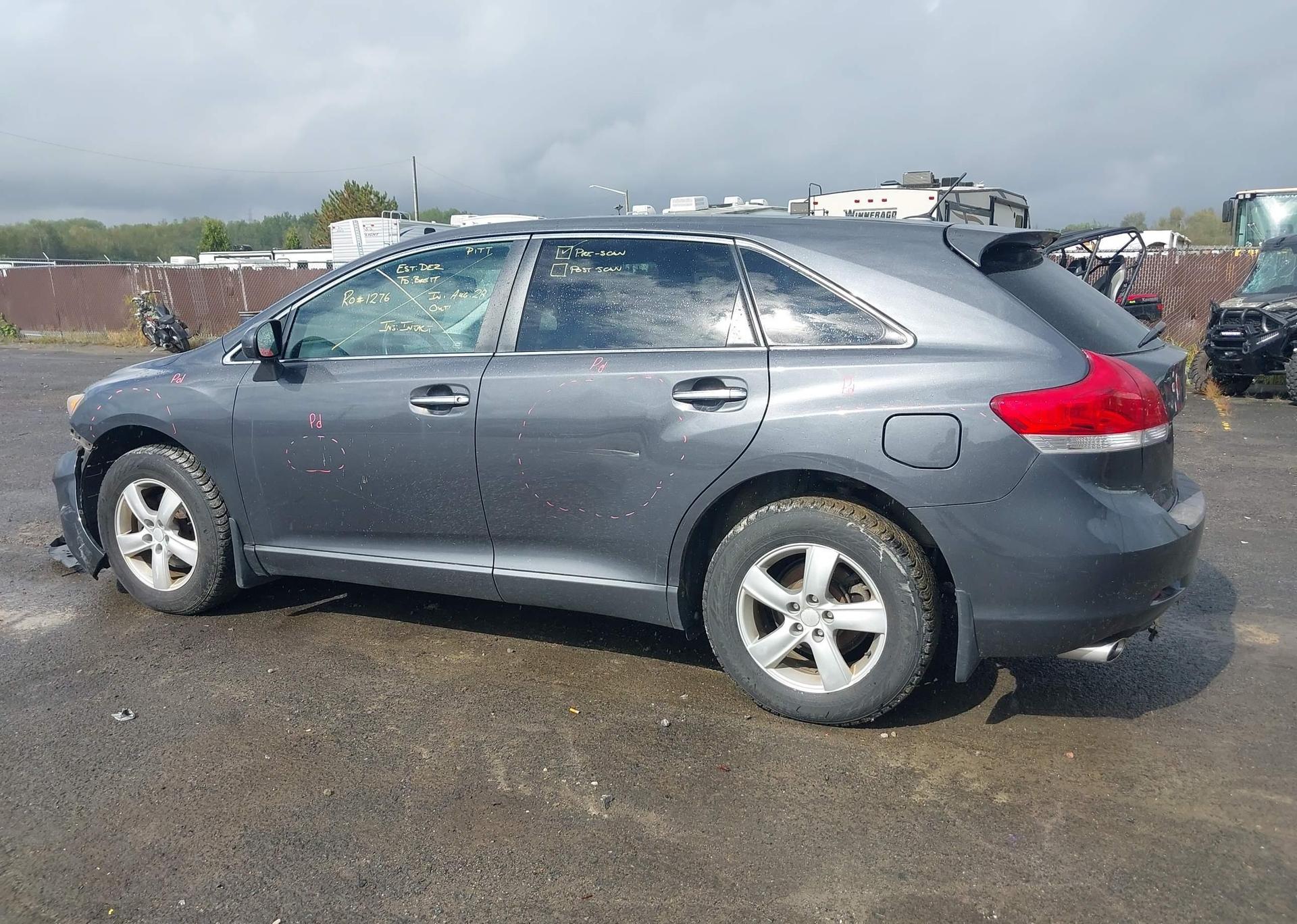 2011 TOYOTA VENZA