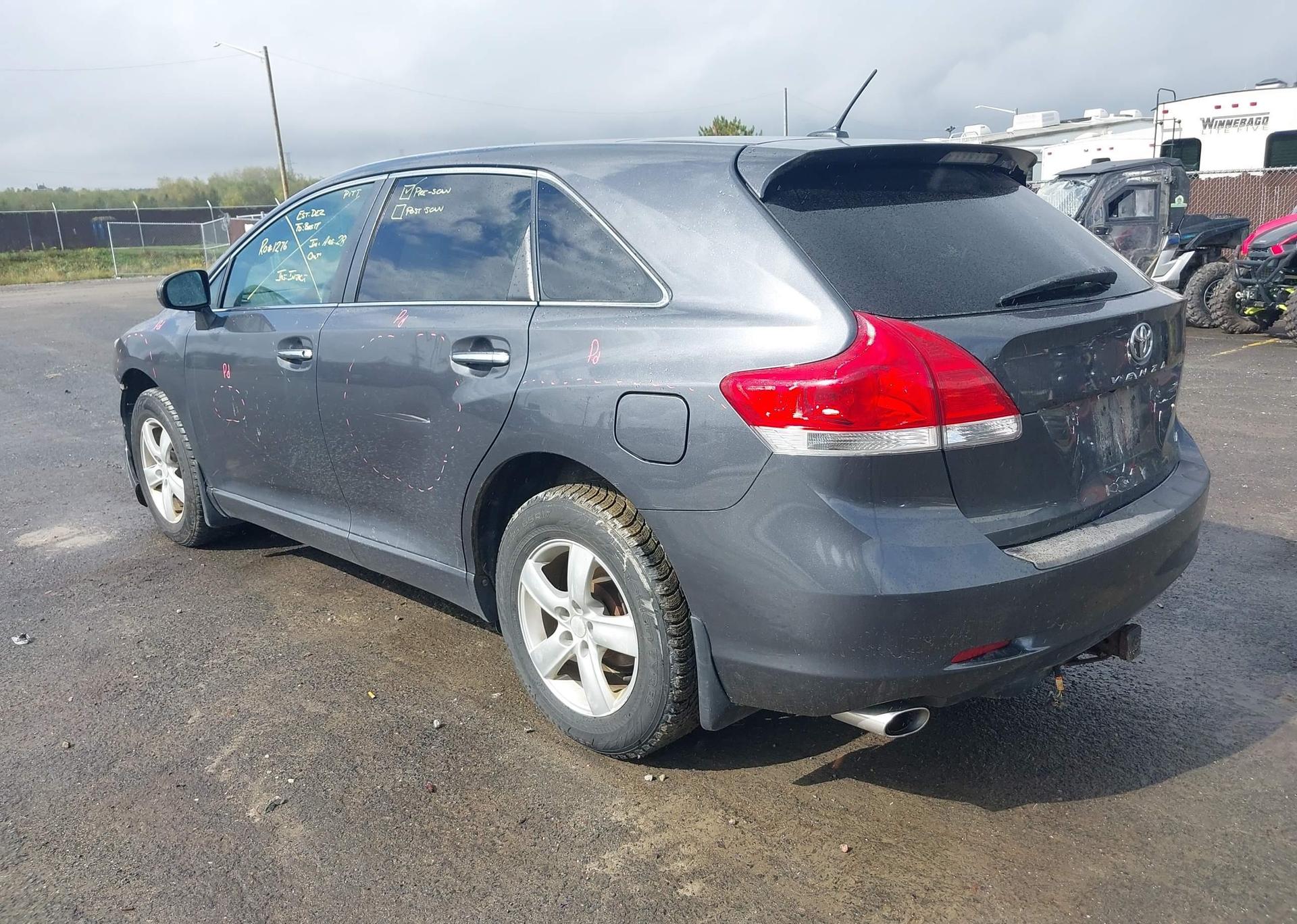 2011 TOYOTA VENZA
