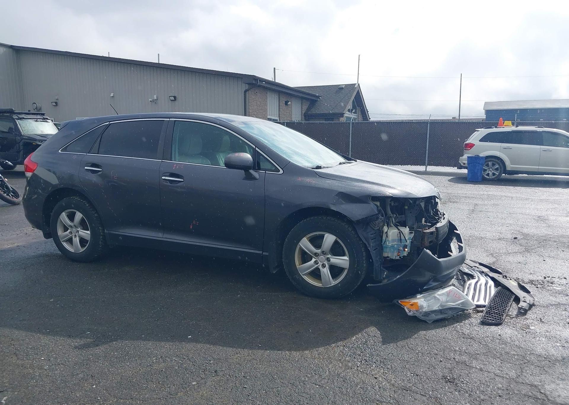 2011 TOYOTA VENZA