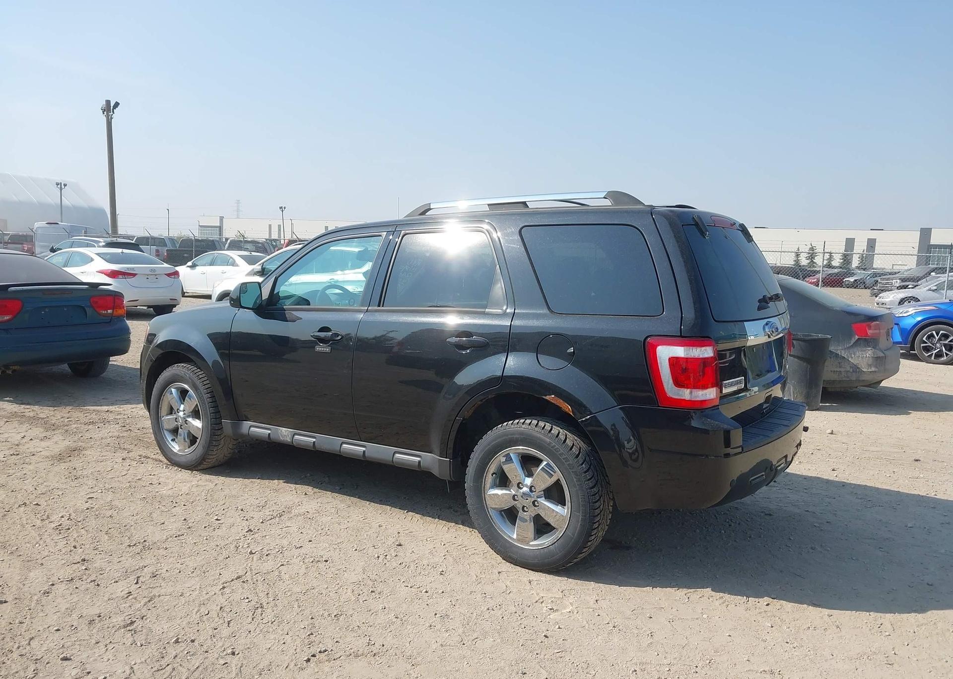 2011 FORD ESCAPE LIMITED