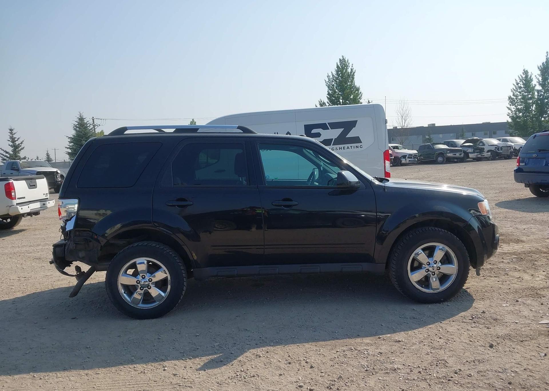 2011 FORD ESCAPE LIMITED