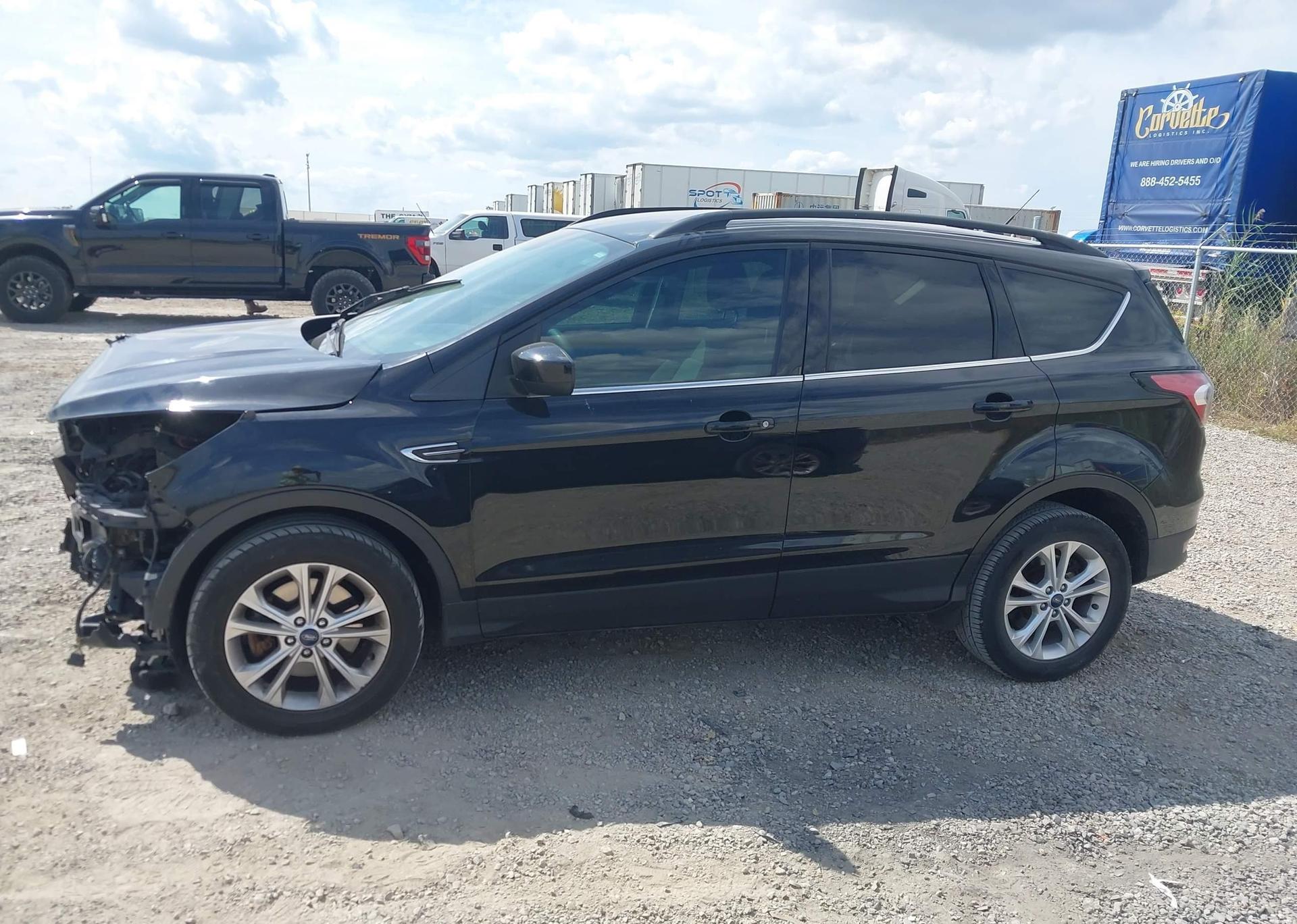 2017 FORD ESCAPE SE
