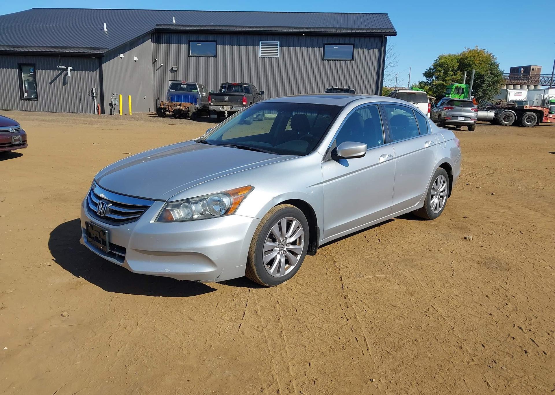 2011 HONDA ACCORD EX