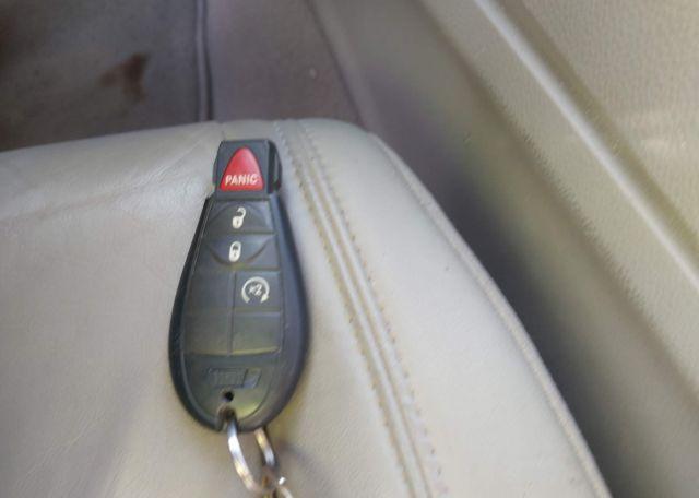 2011 JEEP GRAND CHEROKEE LAREDO