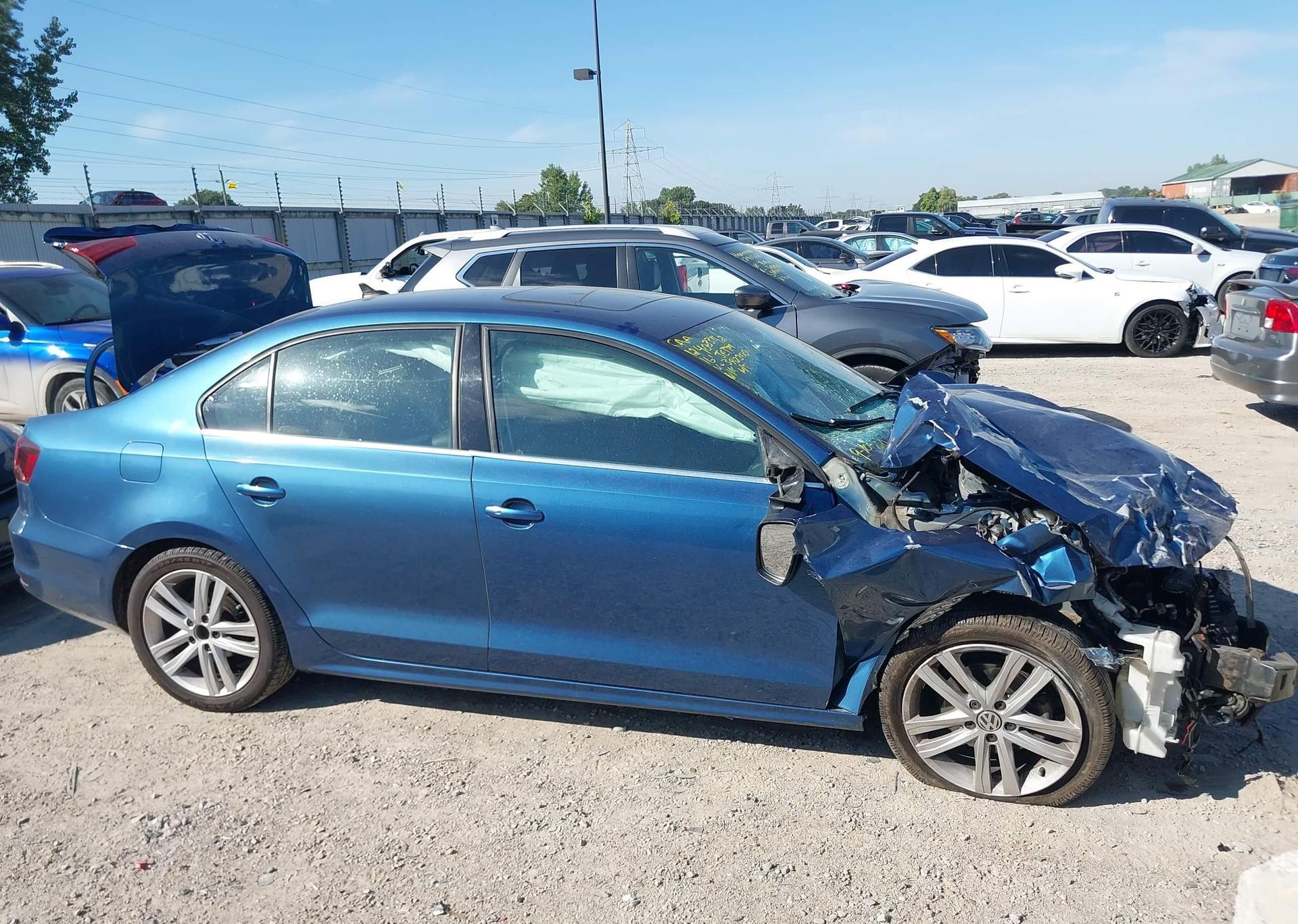 2016 VOLKSWAGEN JETTA SEL
