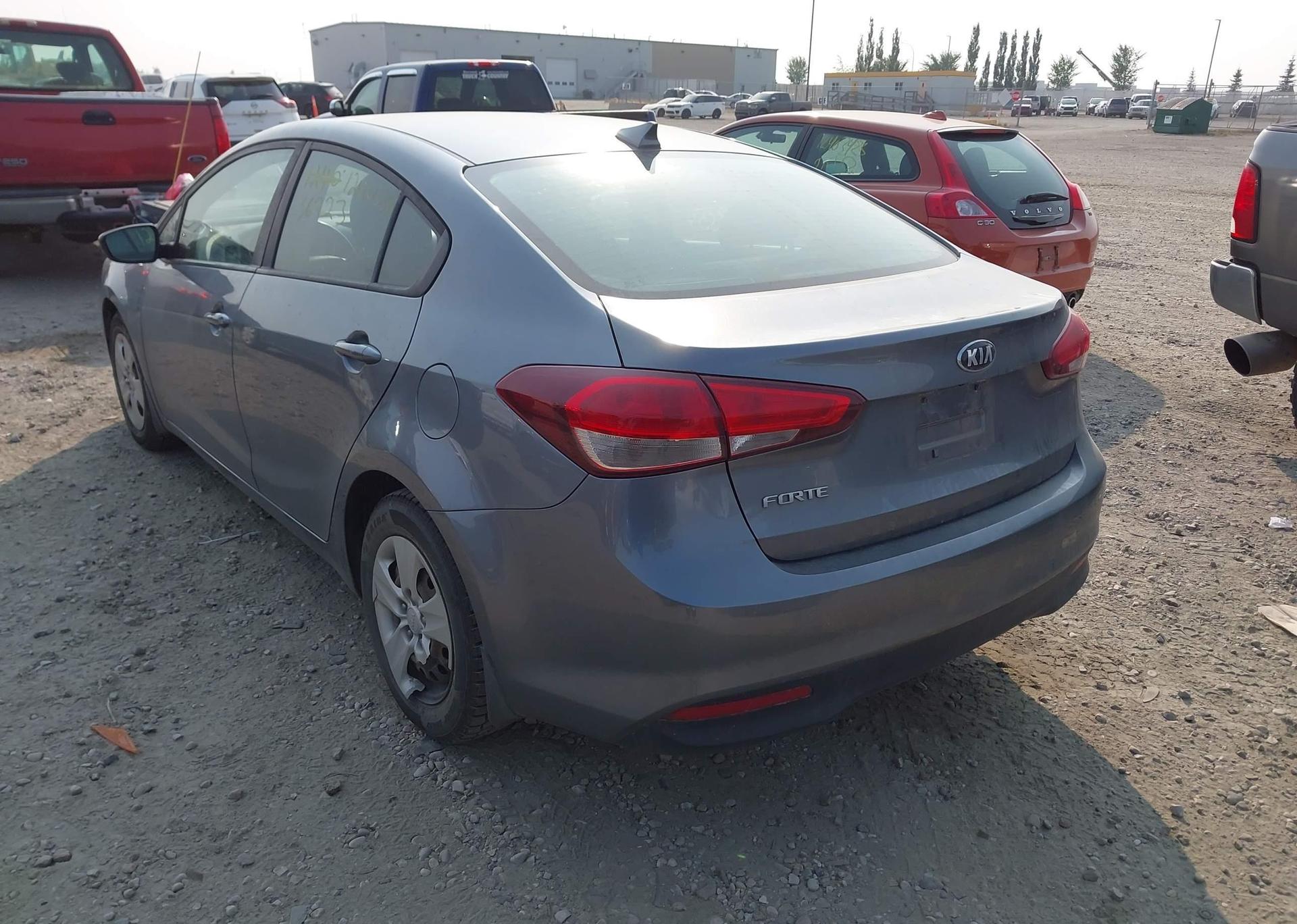 2017 KIA FORTE LX