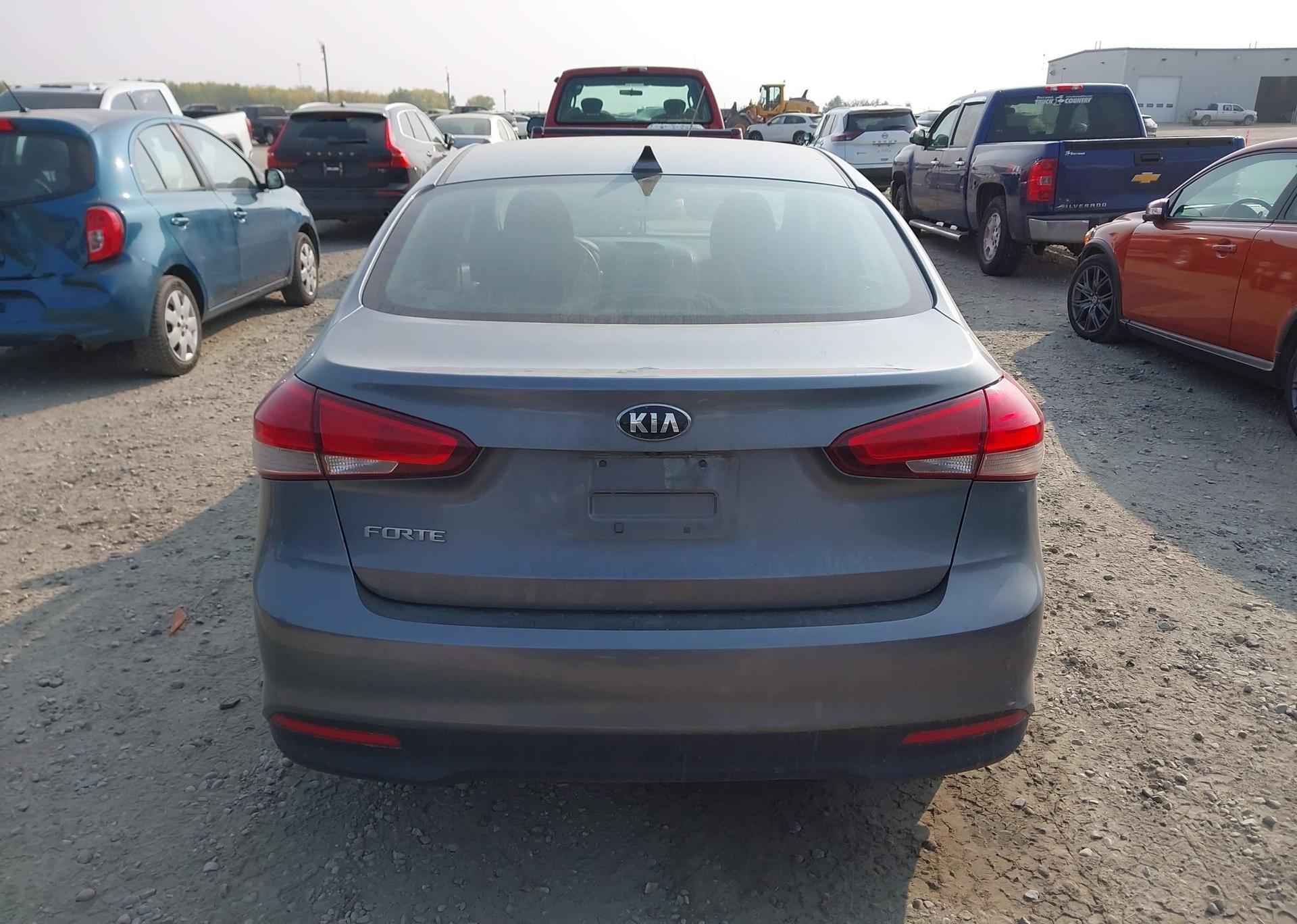 2017 KIA FORTE LX