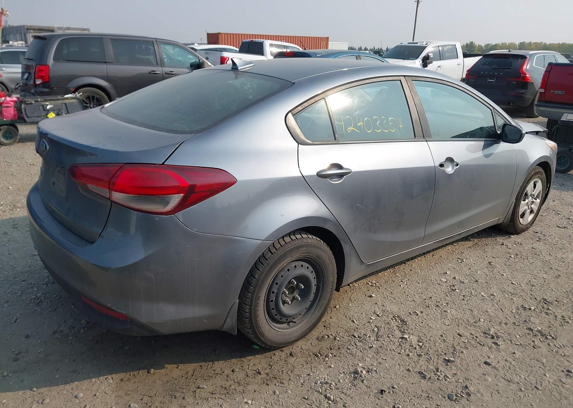 2017 KIA FORTE LX