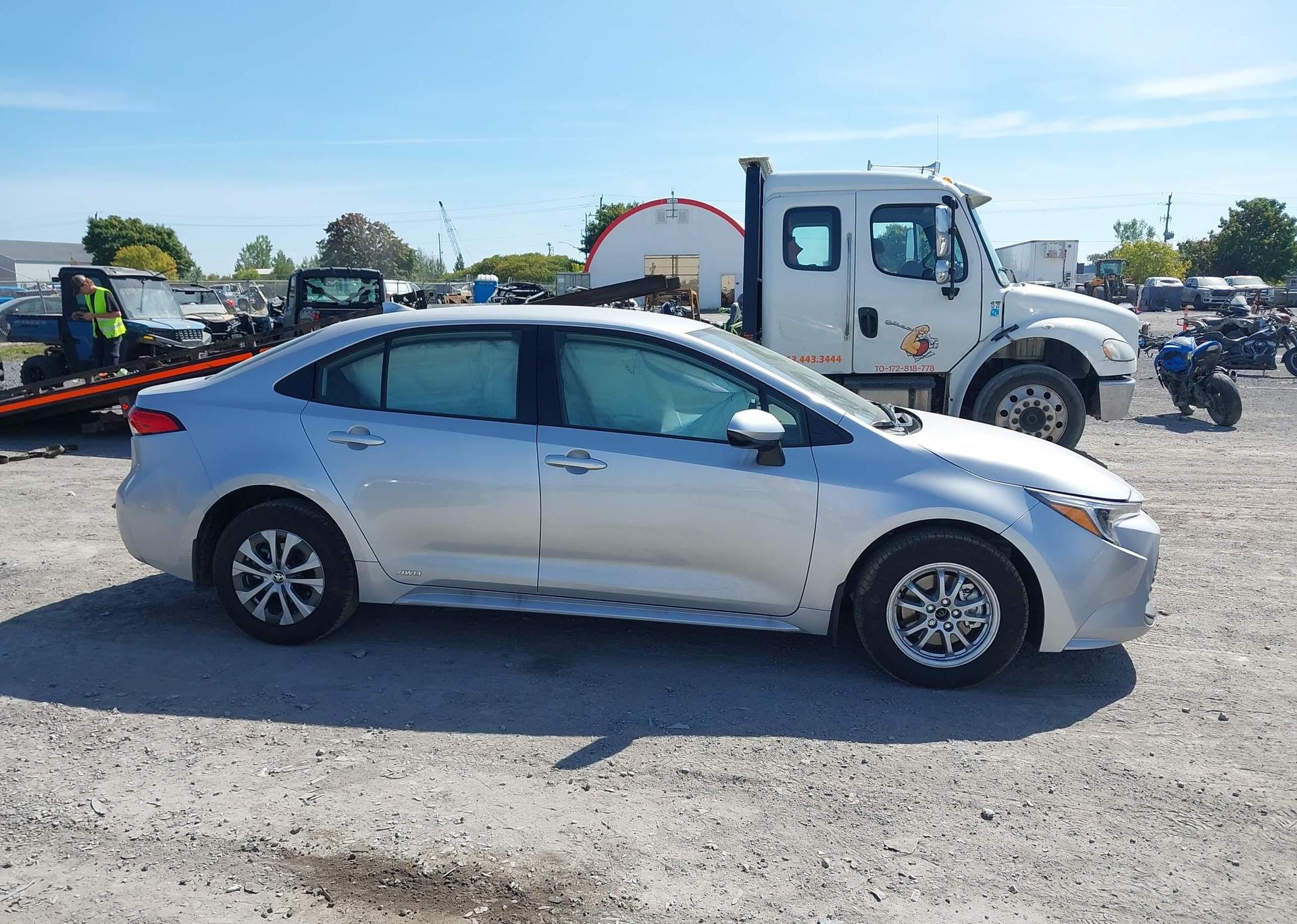 2025 TOYOTA COROLLA HYBRID LE