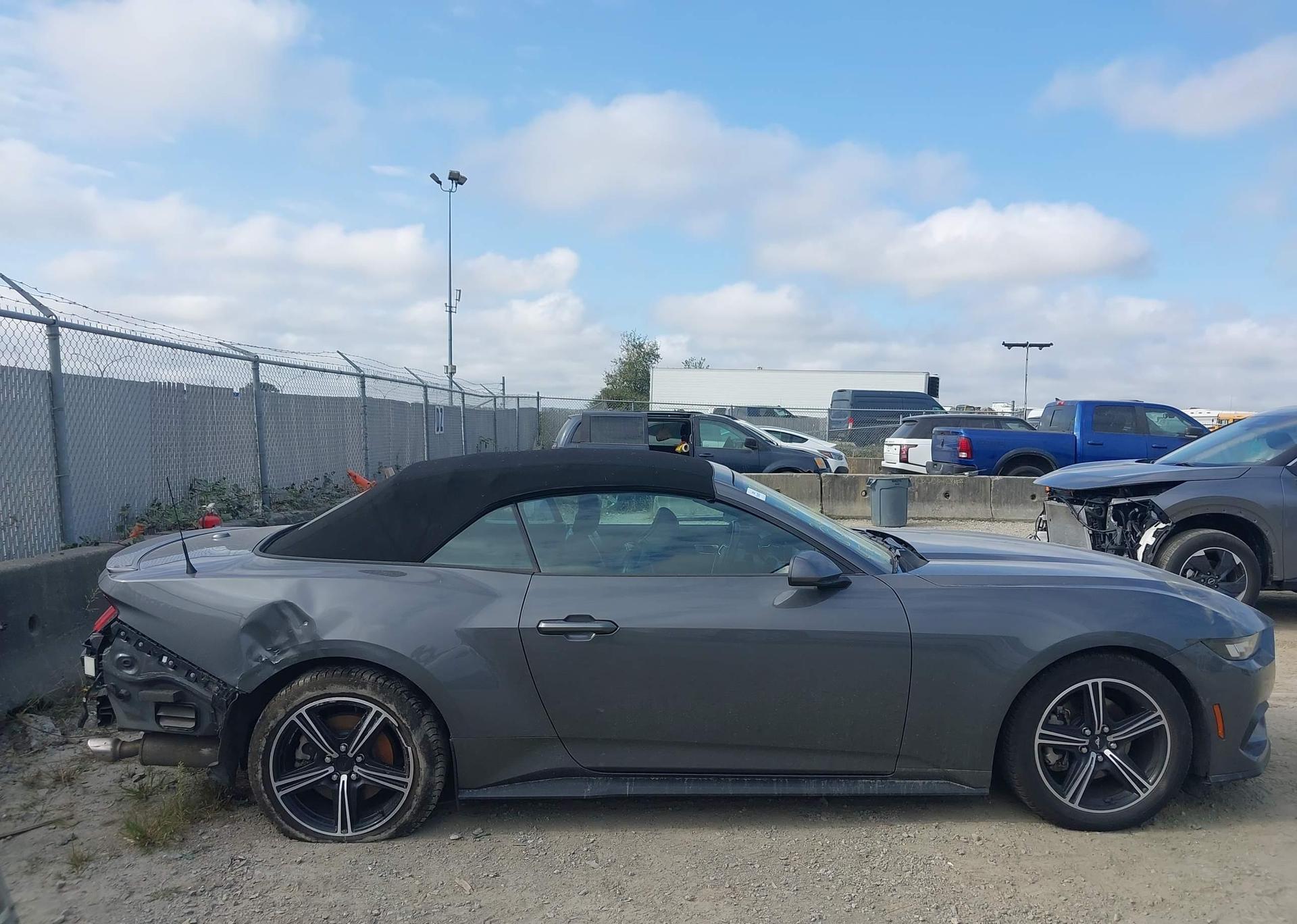 2024 FORD MUSTANG