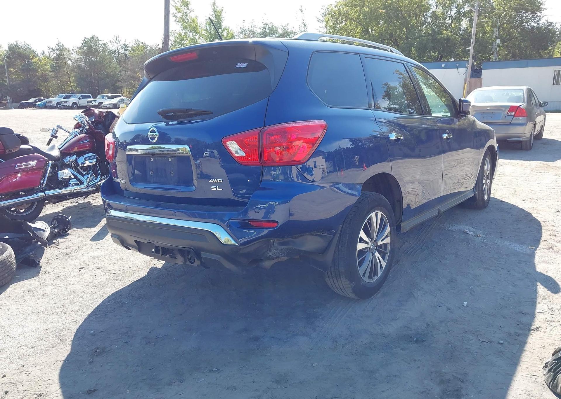 2017 NISSAN PATHFINDER S