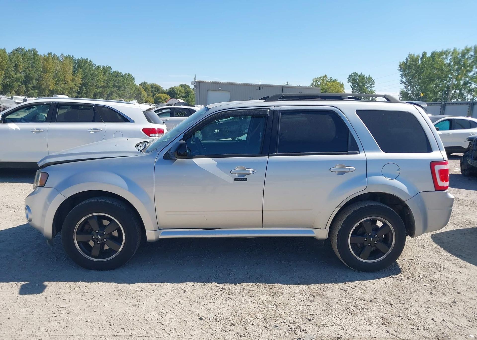 2010 FORD ESCAPE XLT AUTOMATIC