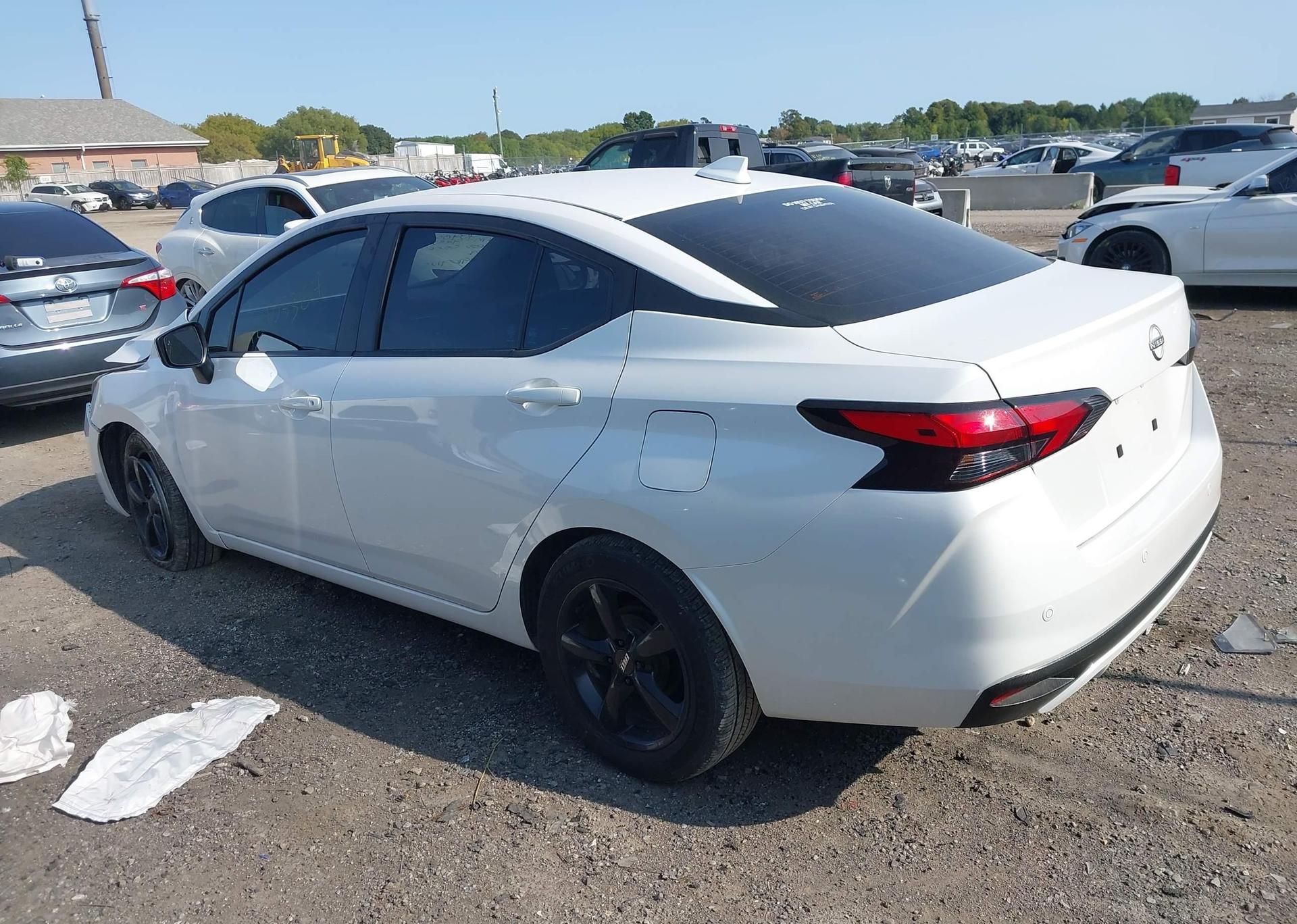2024 NISSAN VERSA SV