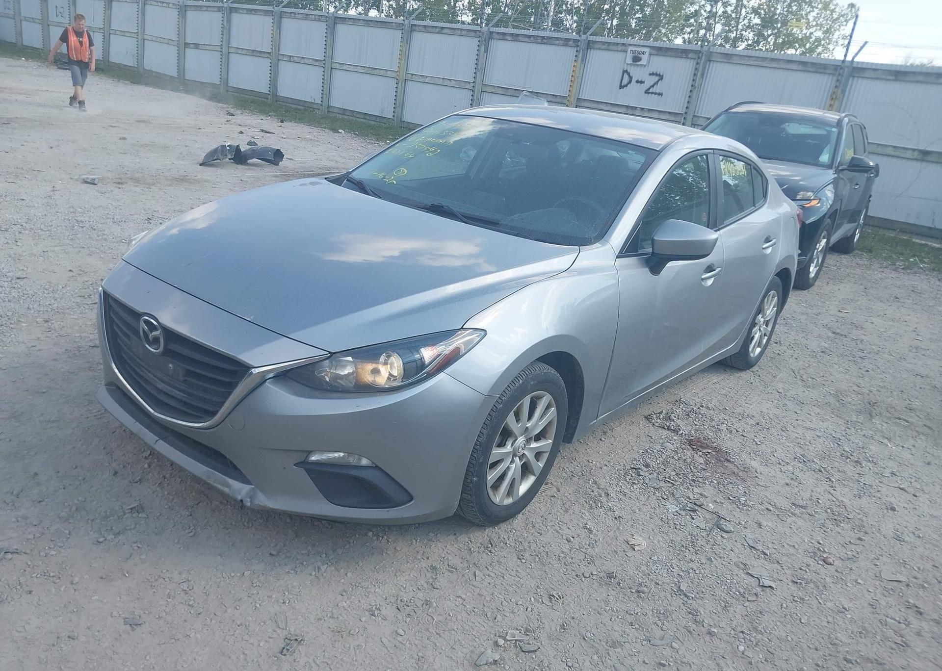 2016 MAZDA MAZDA3