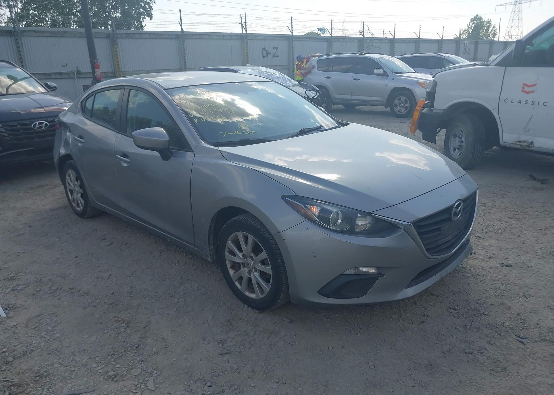 2016 MAZDA MAZDA3