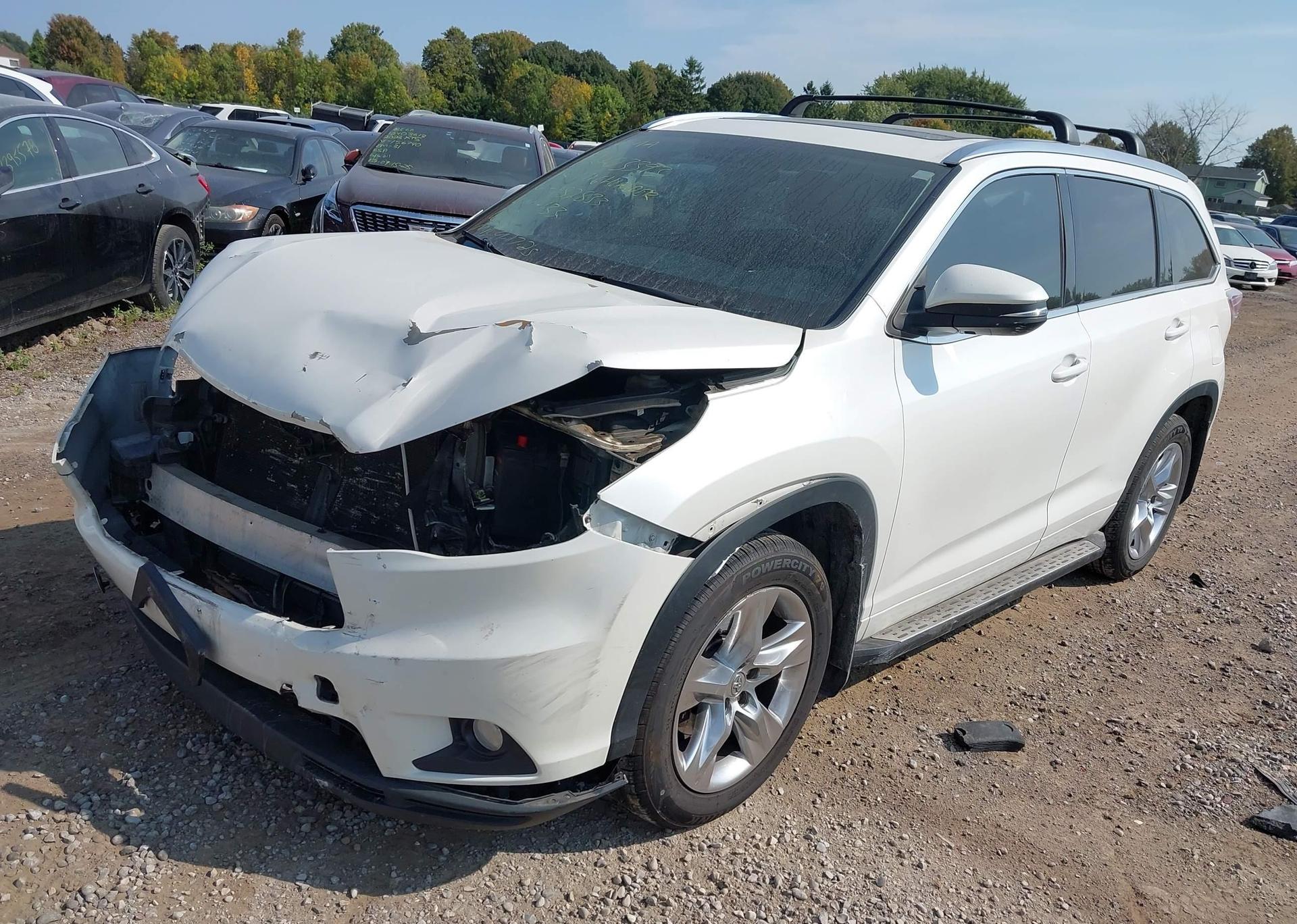 2015 TOYOTA HIGHLANDER LIMITED