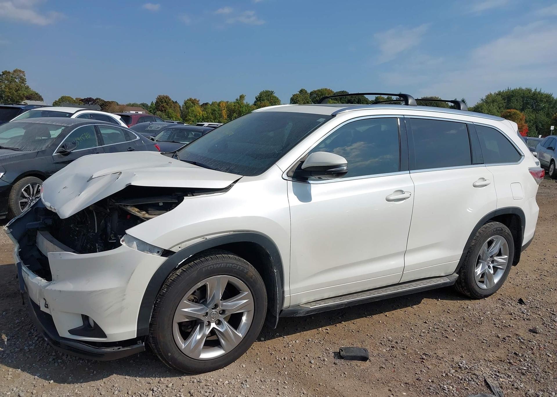 2015 TOYOTA HIGHLANDER LIMITED