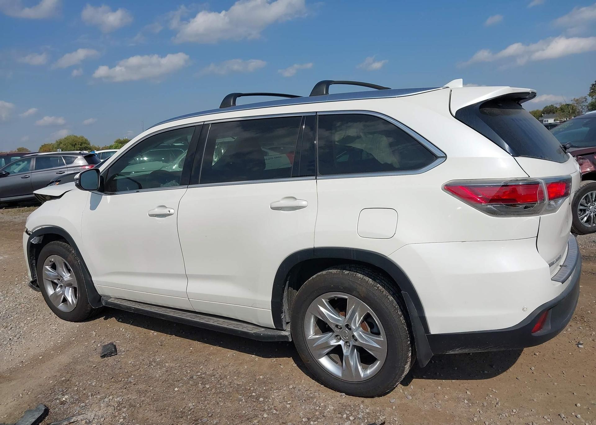 2015 TOYOTA HIGHLANDER LIMITED