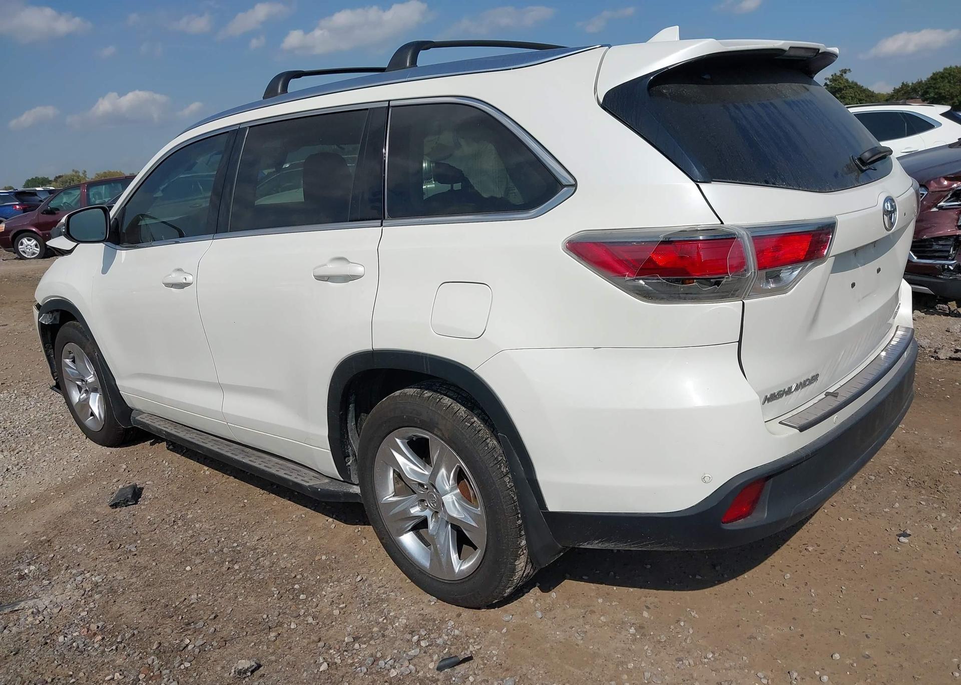 2015 TOYOTA HIGHLANDER LIMITED