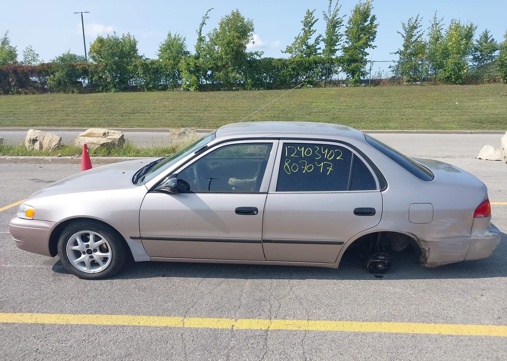 2000 TOYOTA COROLLA